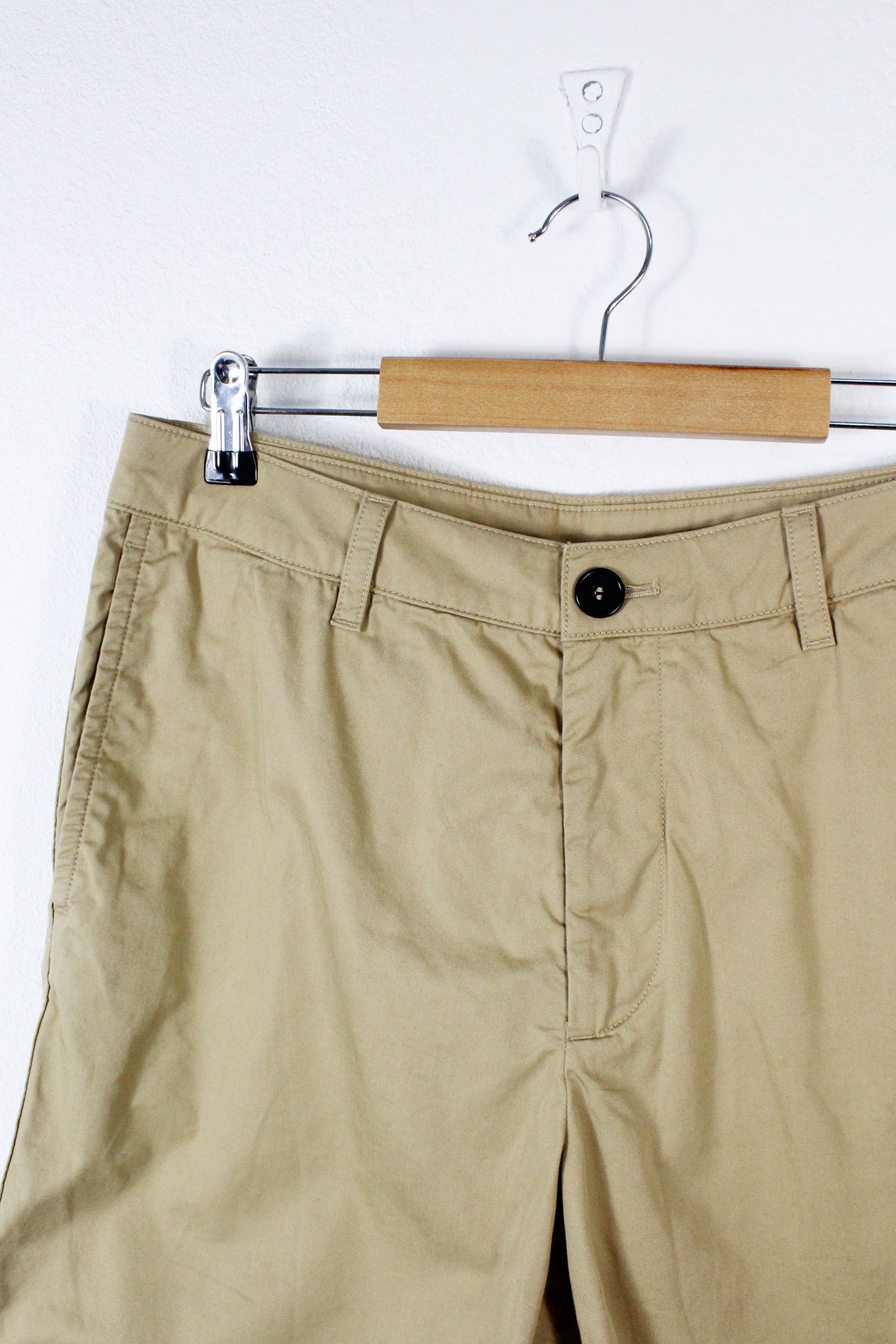 Arket Arket Beige Cotton Chino Shorts Size US 34 / EU 50 - 2 Thumbnail
