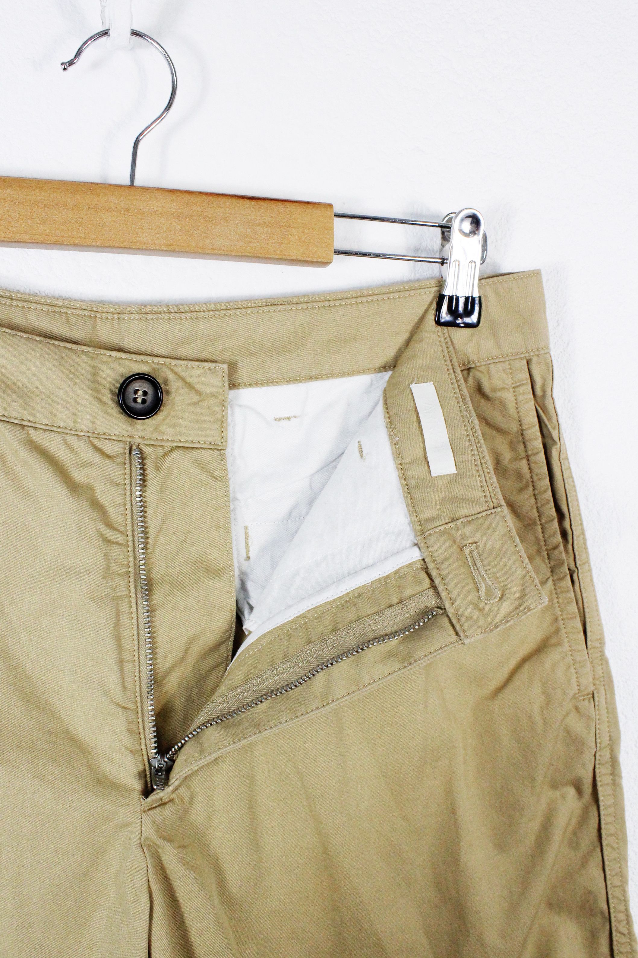 Arket Arket Beige Cotton Chino Shorts Size US 34 / EU 50 - 3 Thumbnail