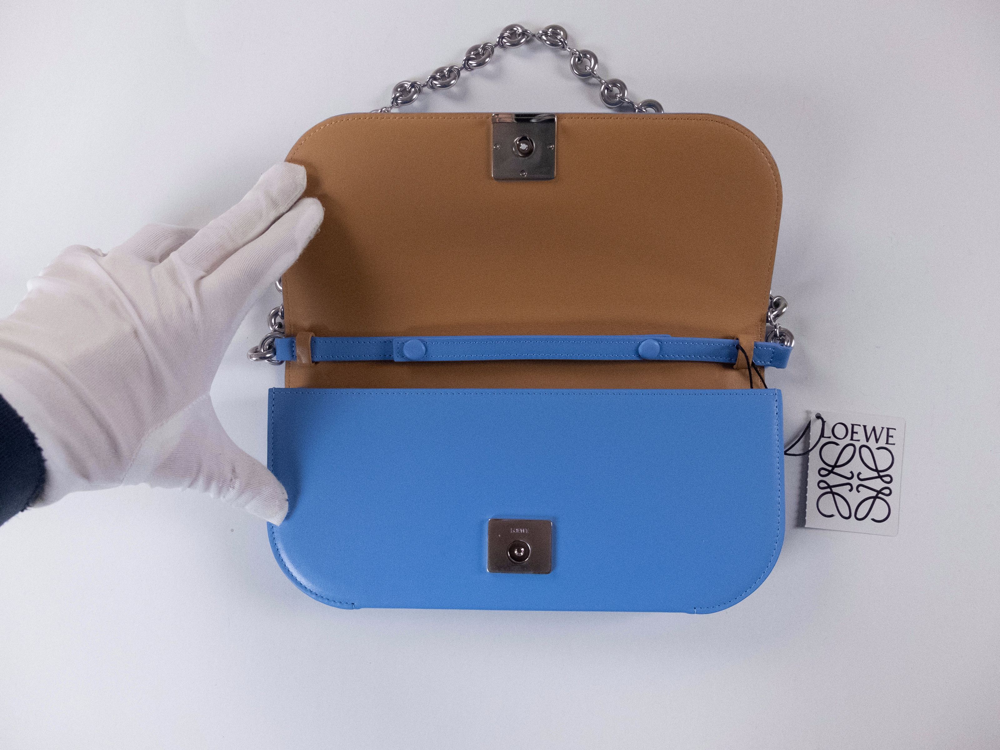 Loewe LOEWE Goya celestine blue long leather chain clutch bag Size ONE SIZE - 10 Thumbnail