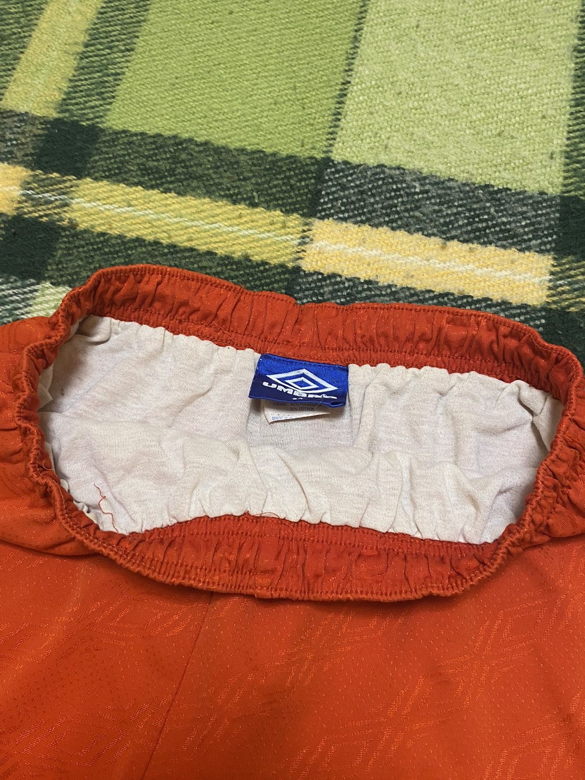 Umbro Vintage 90s Umbro shorts streetwear y2k casual size L Size US 34 / EU 50 - 7 Thumbnail