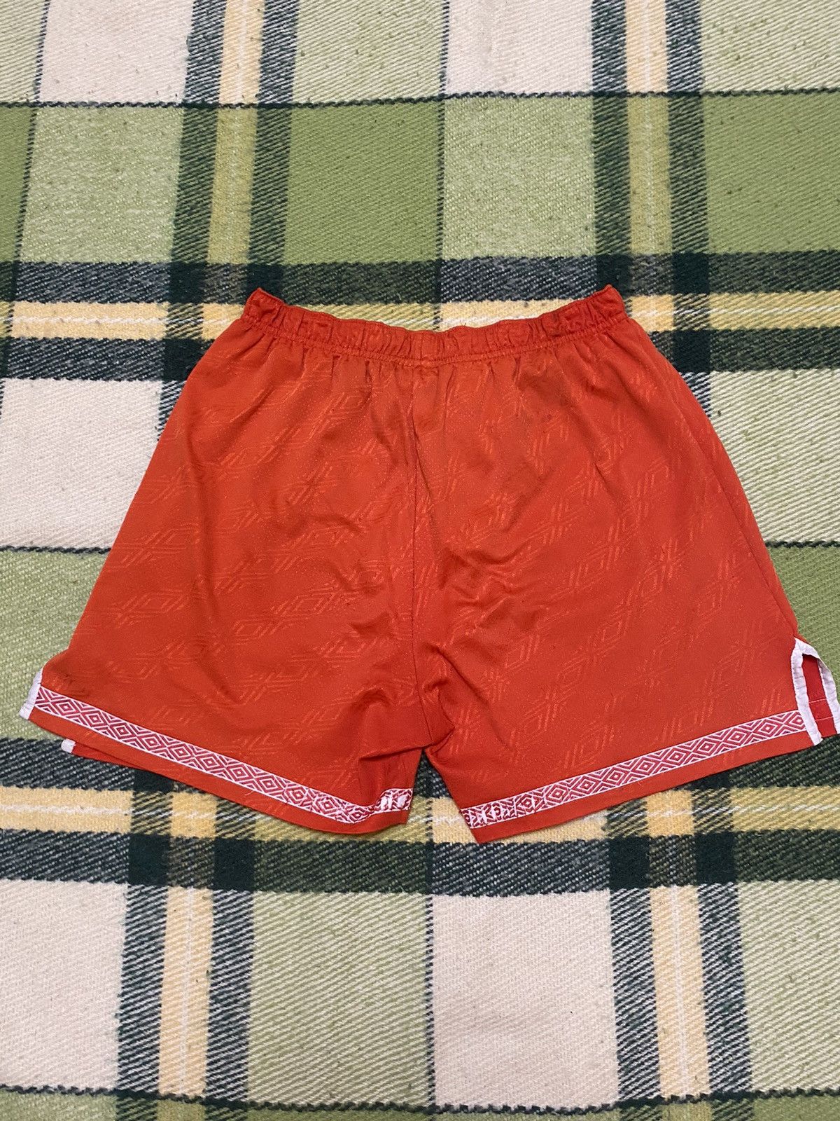 Umbro Vintage 90s Umbro shorts streetwear y2k casual size L Size US 34 / EU 50 - 4 Thumbnail