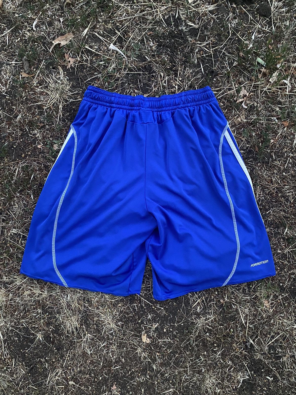 Adidas Vintage Adidas shorts streetwear y2k casual style size L Size US 34 / EU 50 - 2 Thumbnail