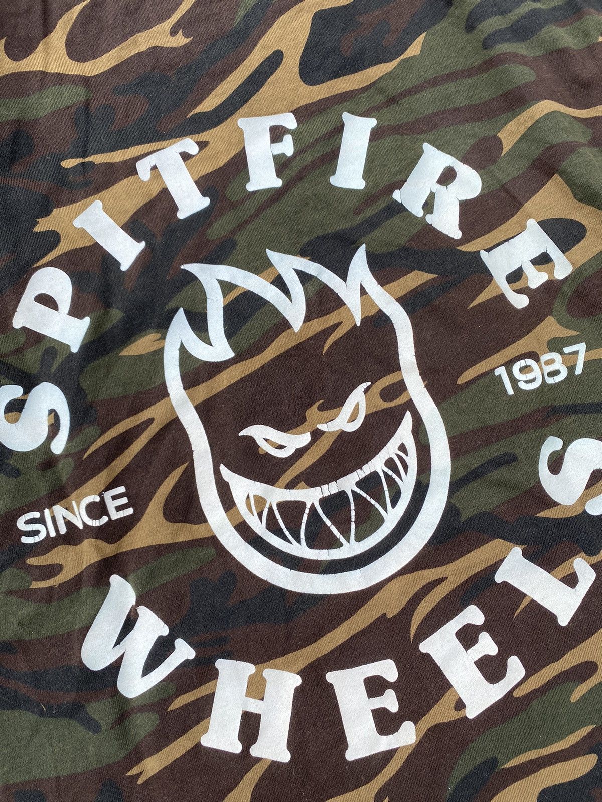 Spitfire Spitfire camo flame tee Size US L / EU 52-54 / 3 - 4 Thumbnail