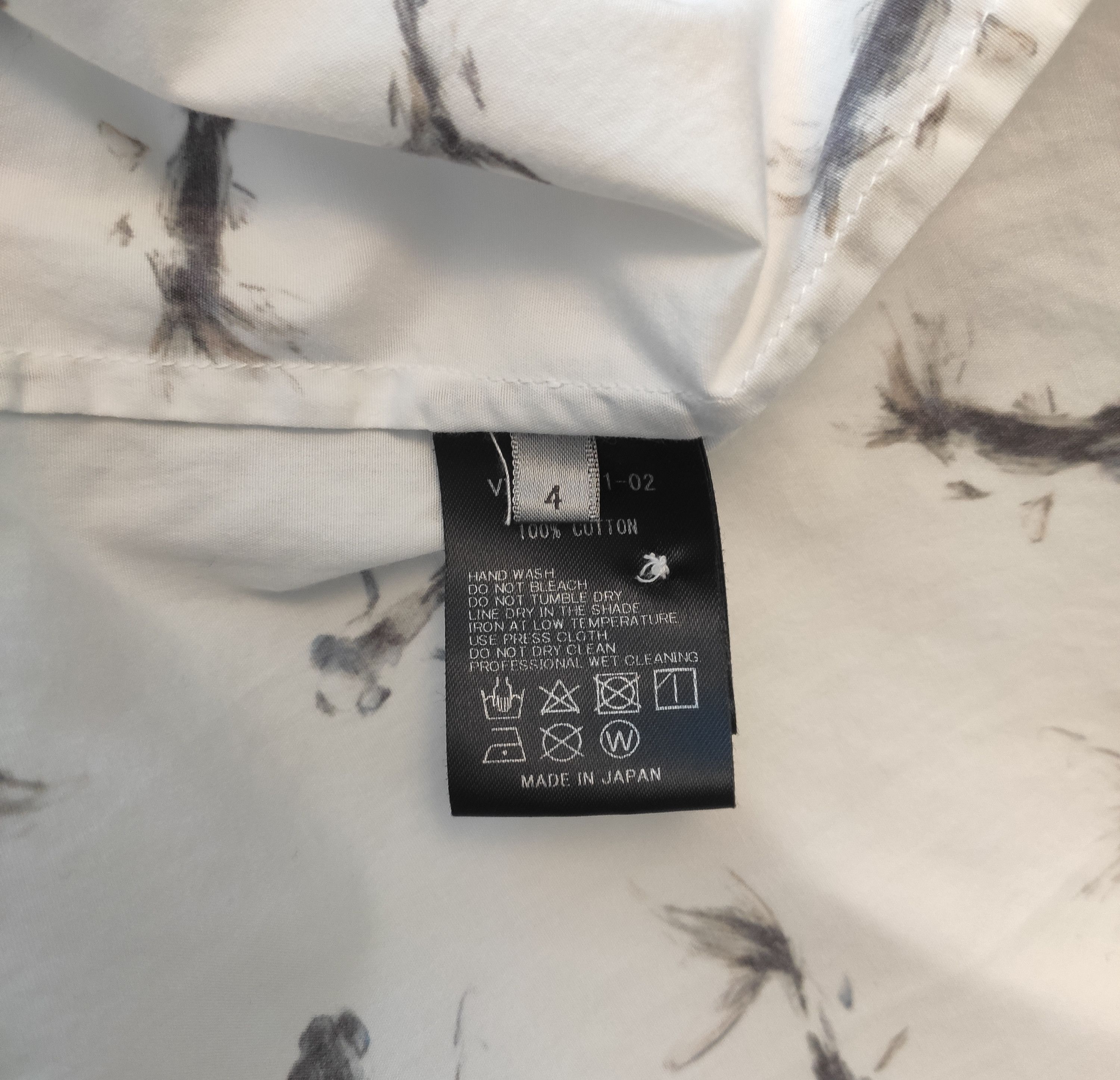 The Viridi-anne Patricia March print shirt.Like Archivio J.M. Ribot Size US XL / EU 56 / 4 - 11 Thumbnail