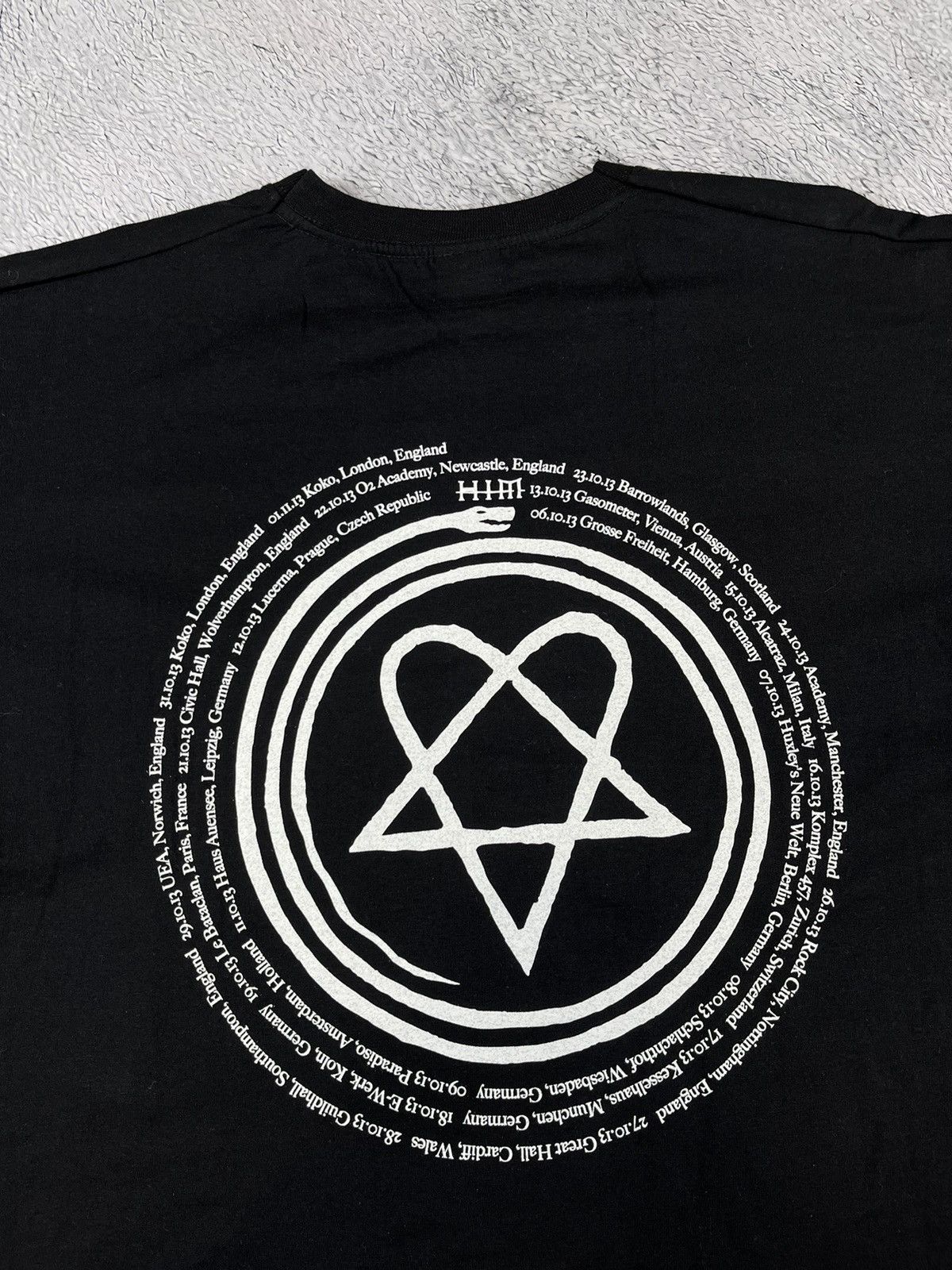 Band Tees Vintage HIM Razorblade Romance Goth Band T-shirt Size US L / EU 52-54 / 3 - 3 Thumbnail