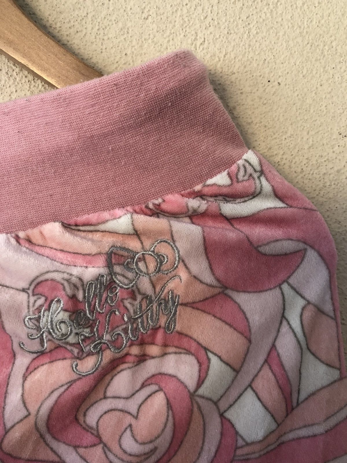 Anime Hello Kitty x The Virgin Sweatpants 28-32 Size US 30 / EU 46 - 5 Thumbnail