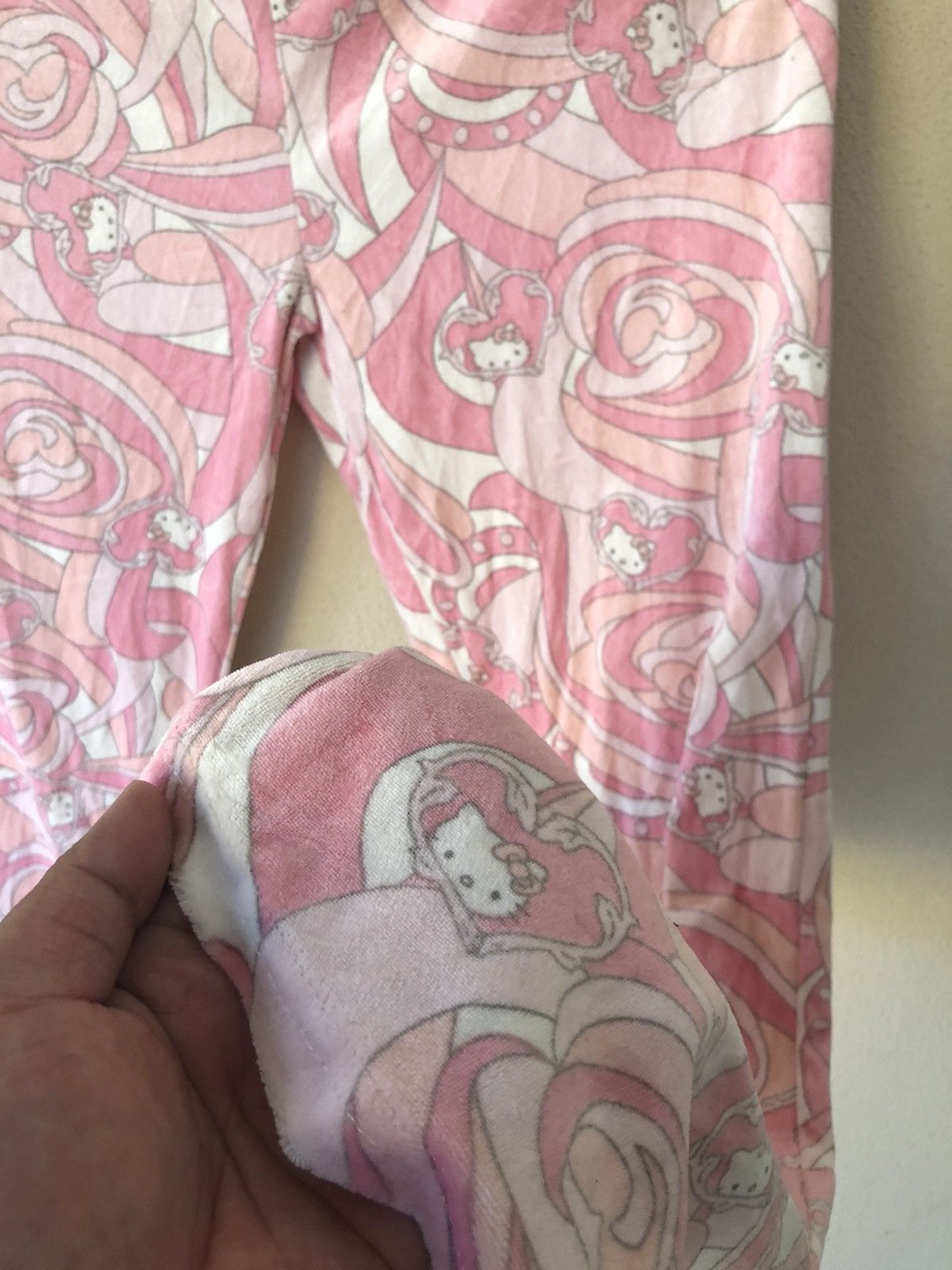 Anime Hello Kitty x The Virgin Sweatpants 28-32 Size US 30 / EU 46 - 6 Thumbnail