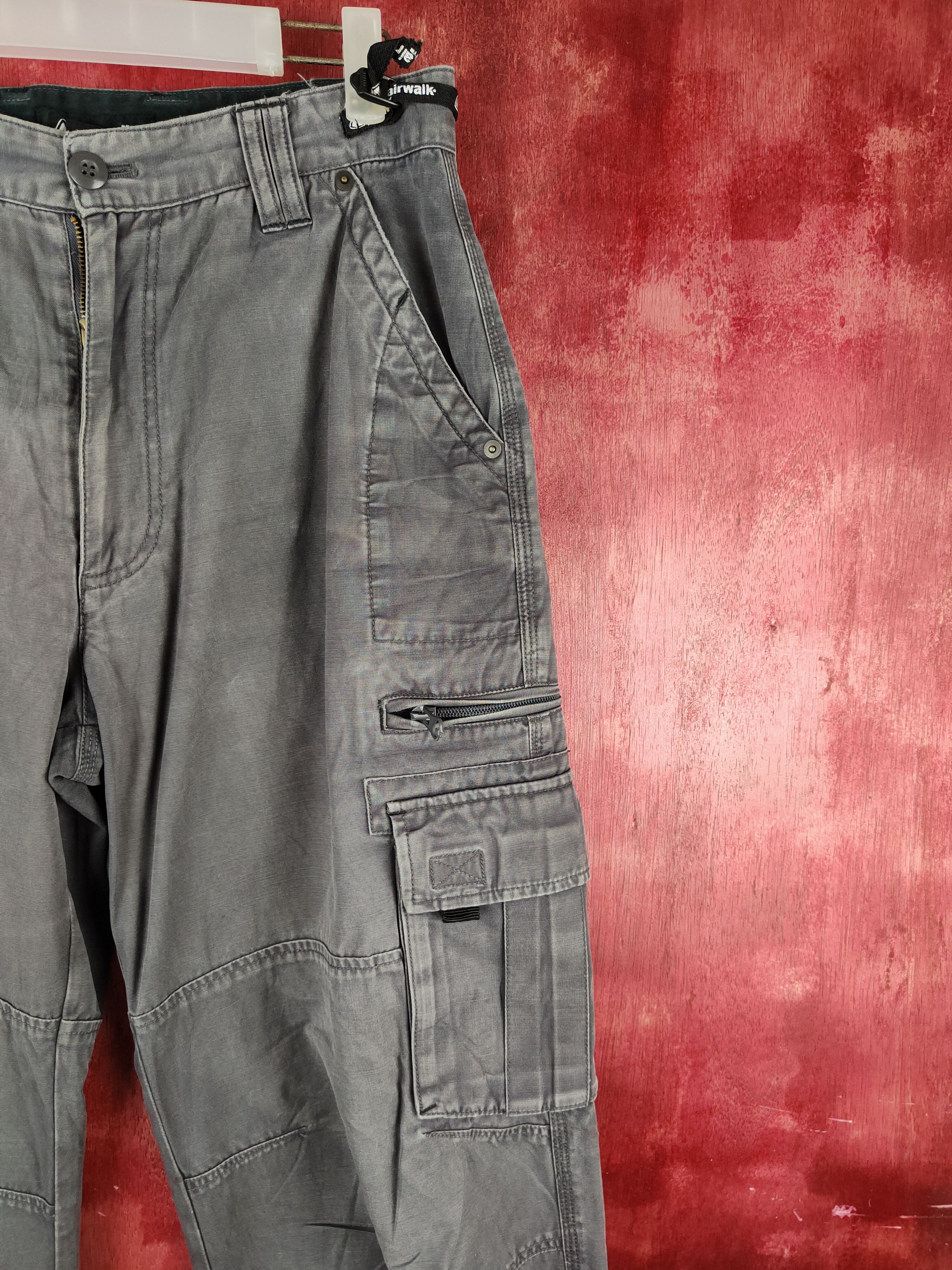Airwalk DL Airwalk Dark Gray Multipocket Tactical Cargo Pants #S786 Size US 29 - 5 Thumbnail