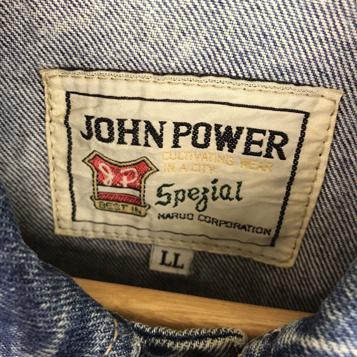 Vintage Vintage John Power Seasoned Denim Trucker Jacket Size US L / EU 52-54 / 3 - 9 Thumbnail