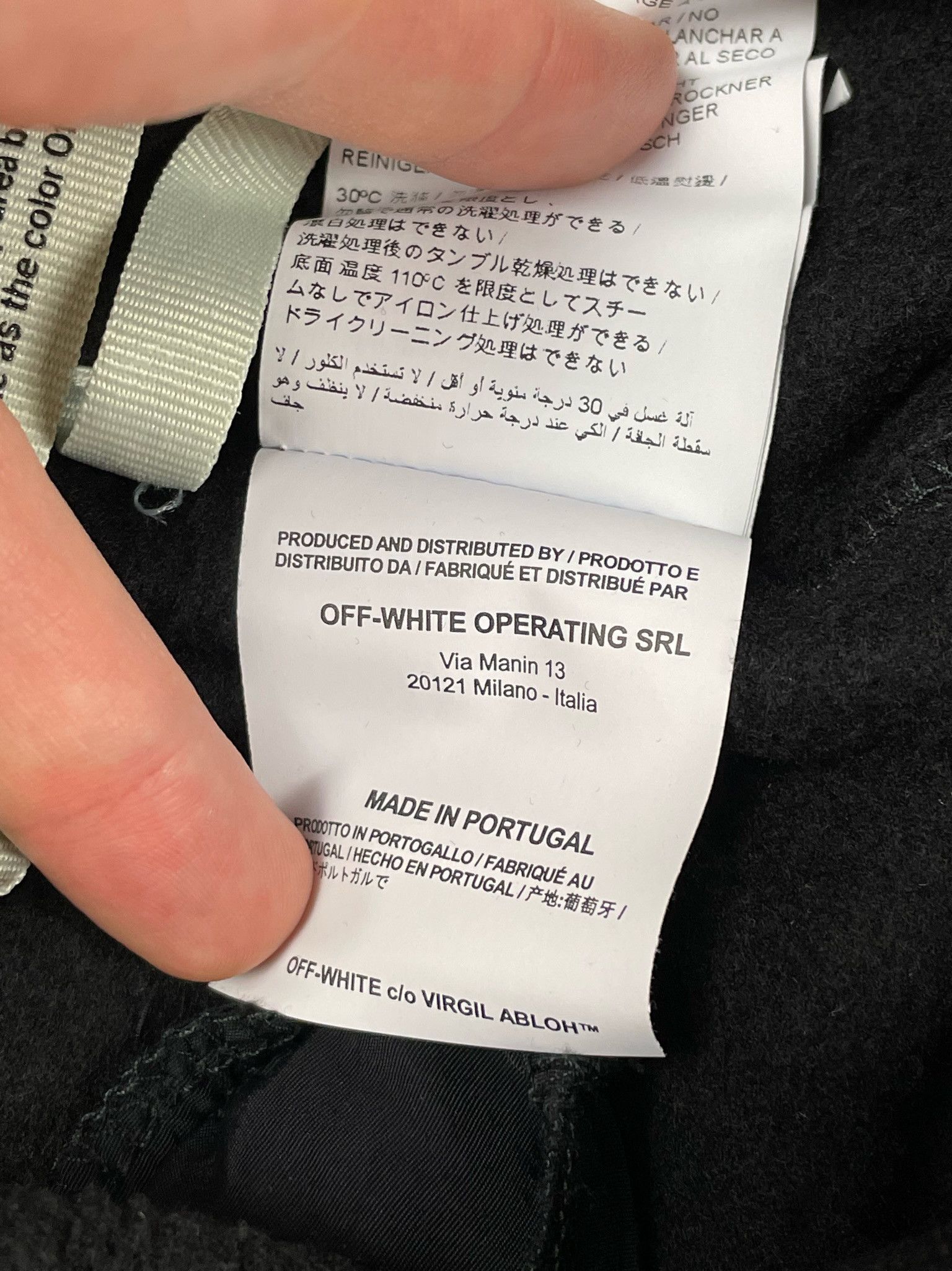 Off-White 🔥65% OFF🔥[SALE] Off-White Paint Splatter Cargo Sweatpants Size US 28 / EU 44 - 19 Thumbnail