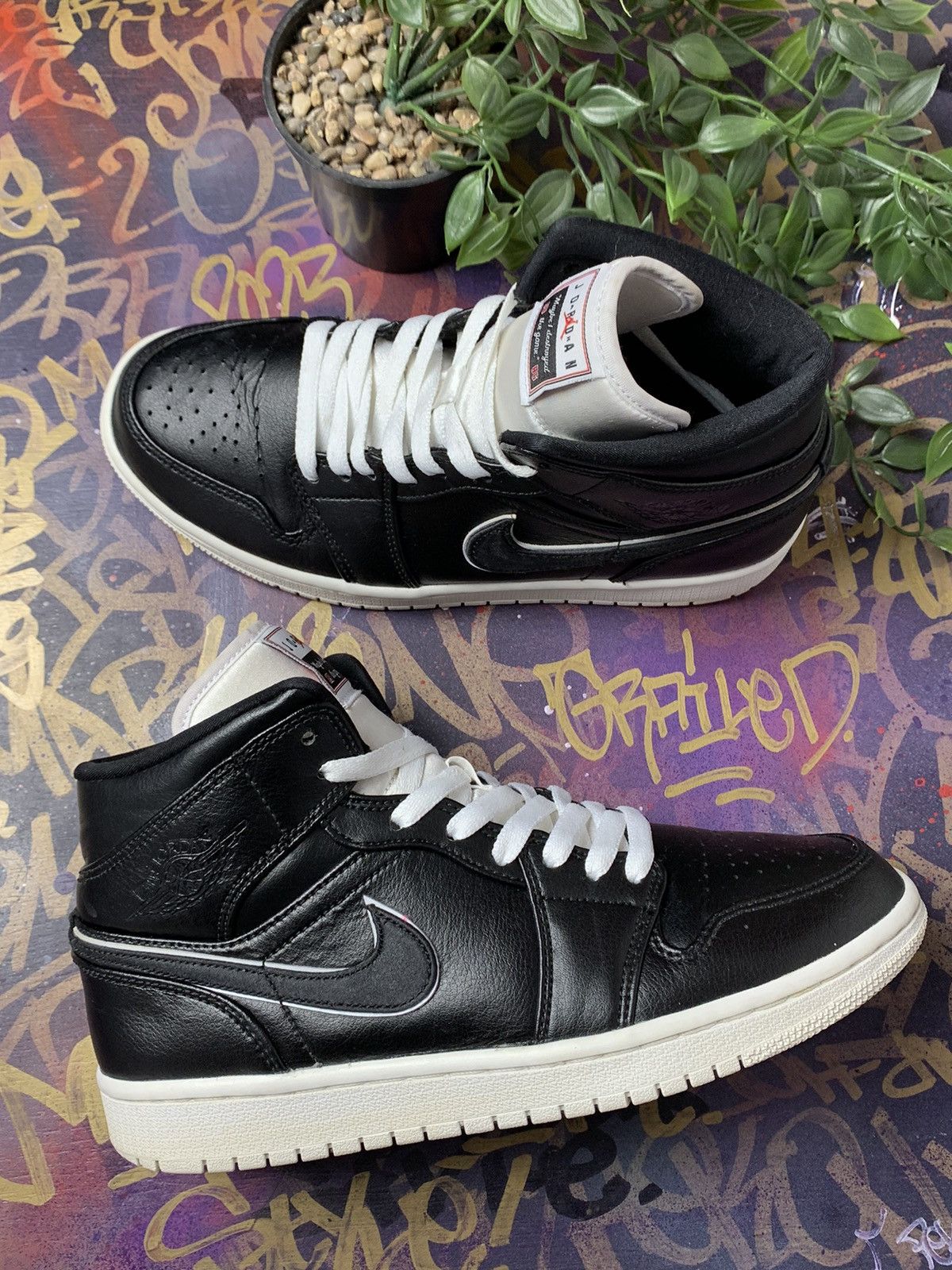 Air jordan 1 mid maybe i destroyed 2024 the game