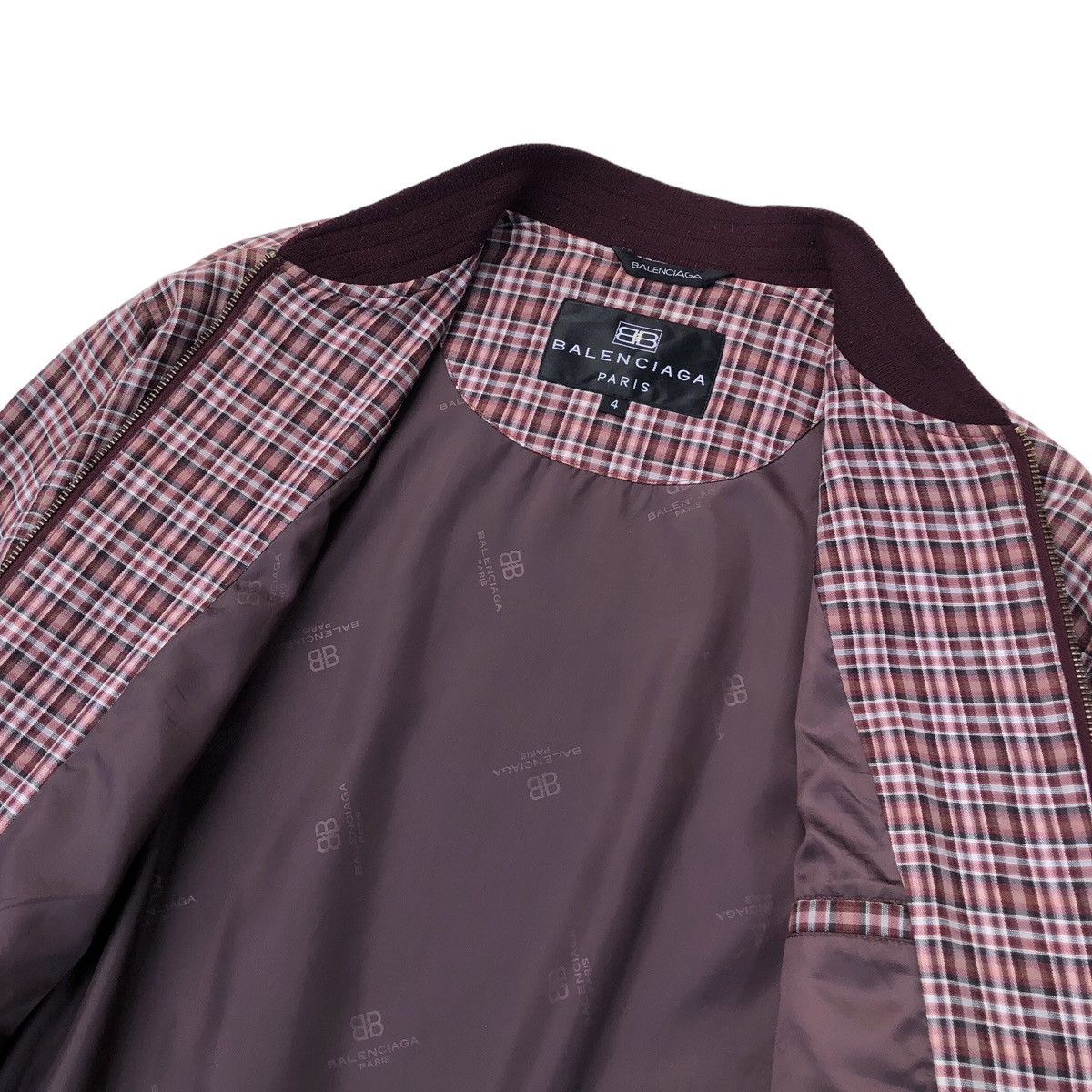 Balenciaga Balenciaga Paris Embroidery Logo Checked Bomber Jacket Size US L / EU 52-54 / 3 - 11 Thumbnail