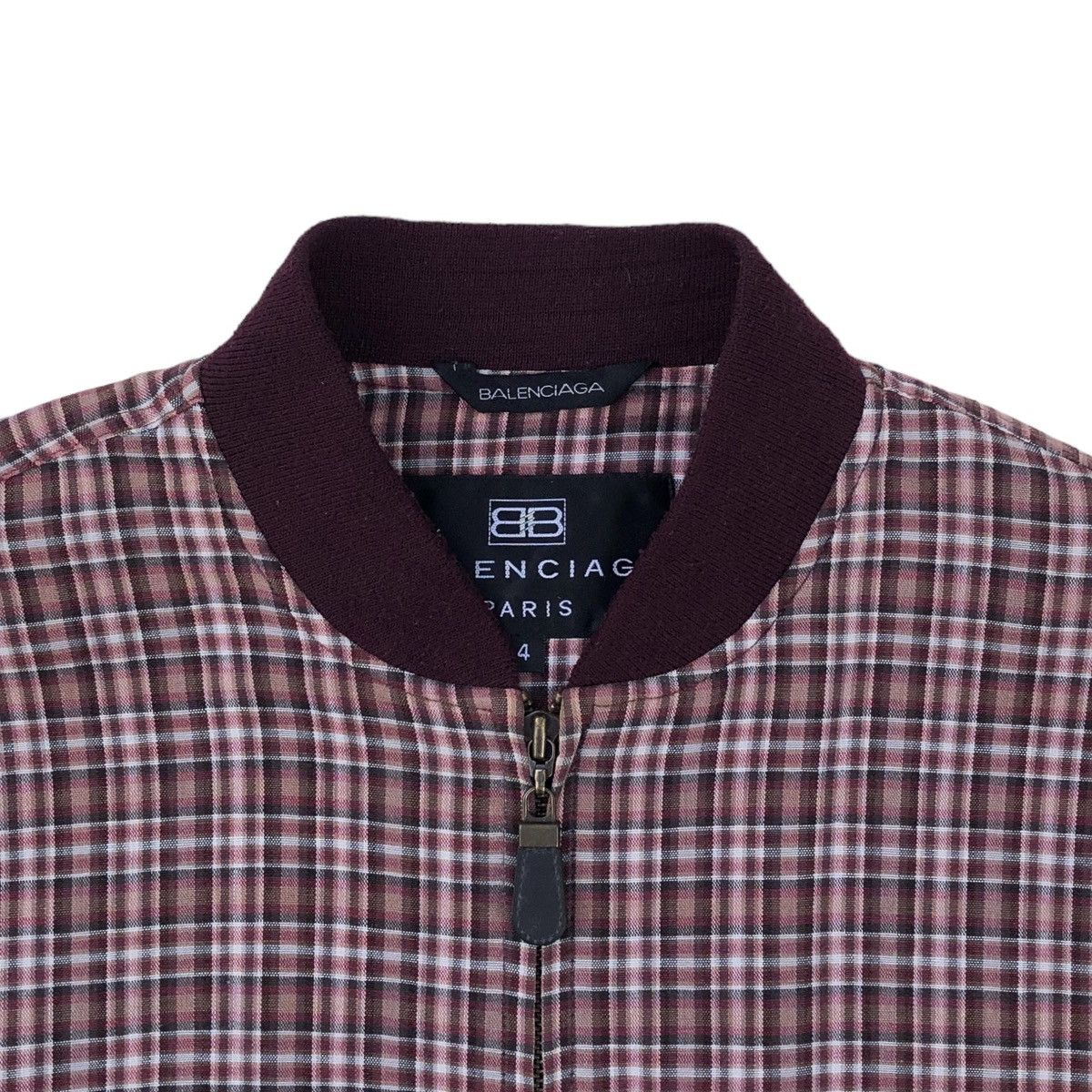 Balenciaga Balenciaga Paris Embroidery Logo Checked Bomber Jacket Size US L / EU 52-54 / 3 - 17 Thumbnail