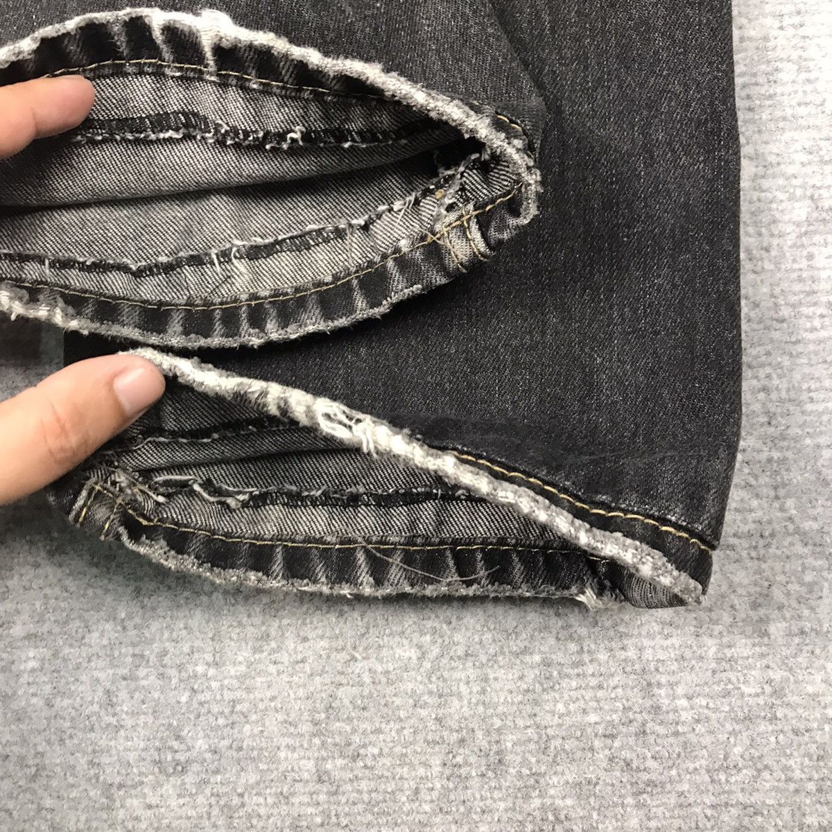 Japanese Brand FLARE DENIM ESPARI HOMME BLACK FADED DISTRESSED DENIM PANTS Size US 32 / EU 48 - 10 Thumbnail