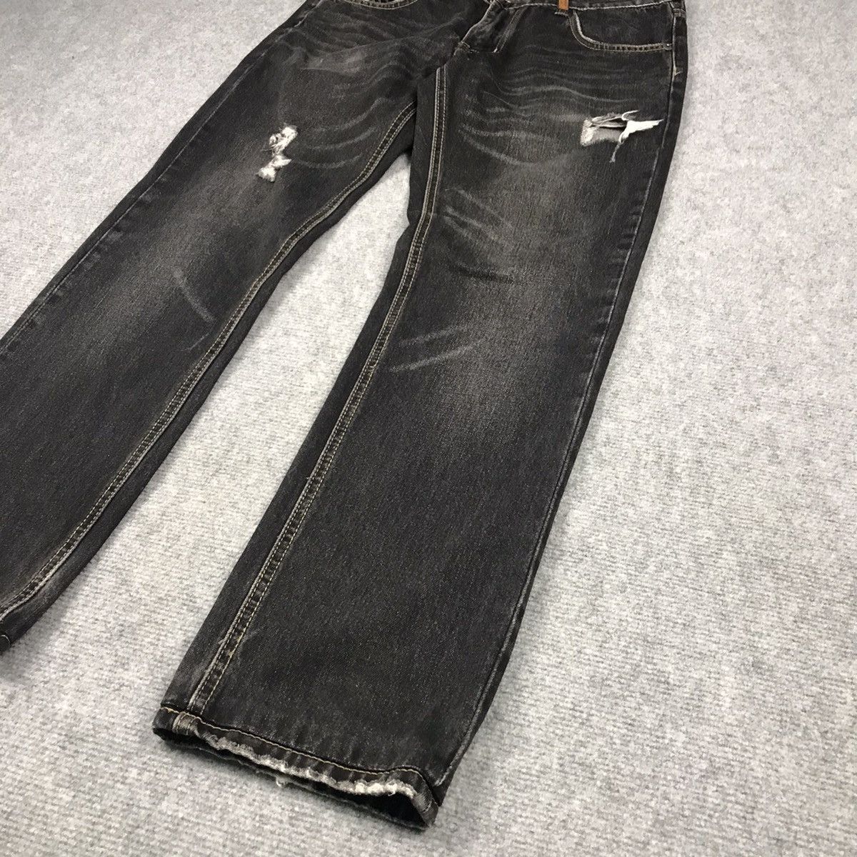 Japanese Brand FLARE DENIM ESPARI HOMME BLACK FADED DISTRESSED DENIM PANTS Size US 32 / EU 48 - 4 Thumbnail