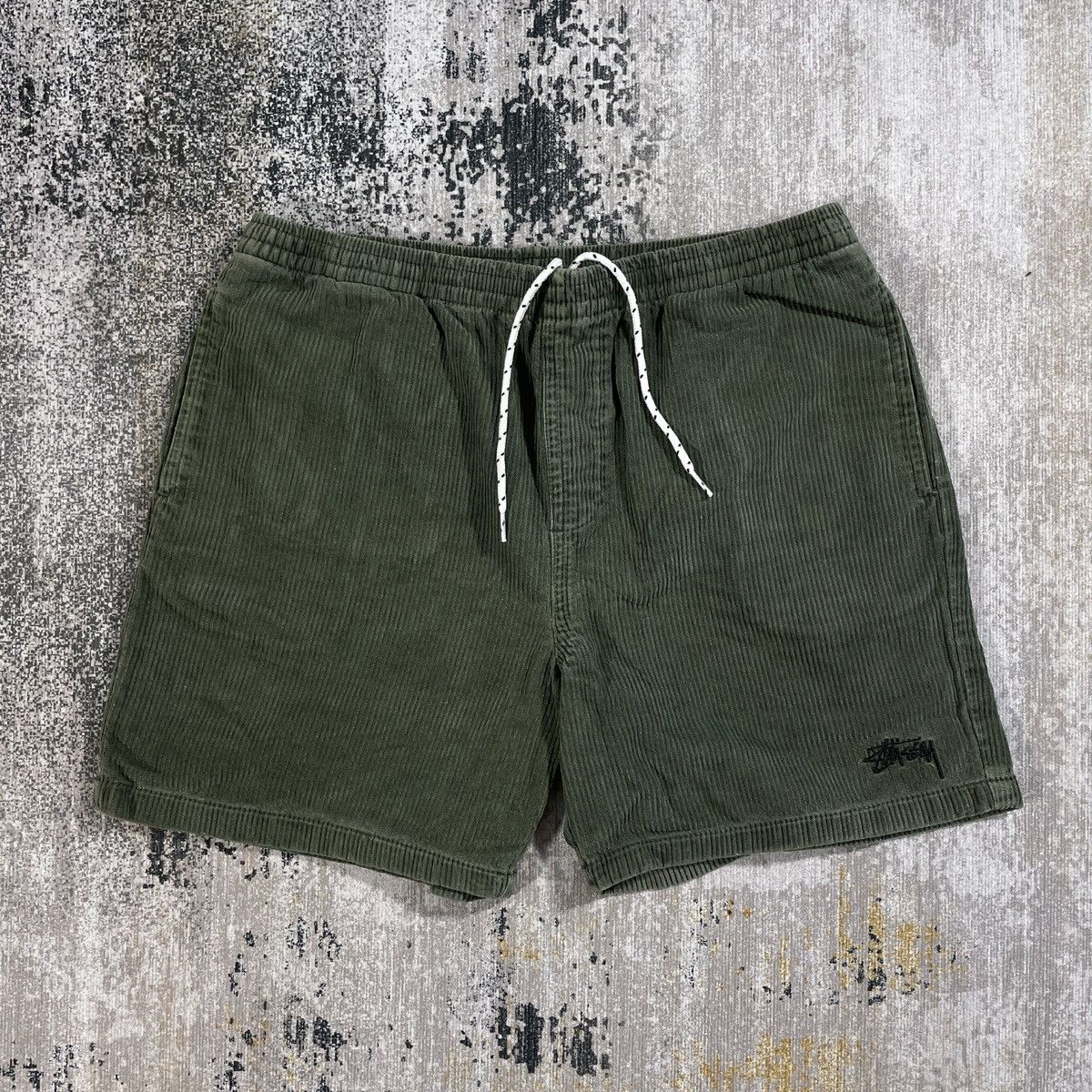 image of Stussy Shorts Corduroy Green - 30", Men's