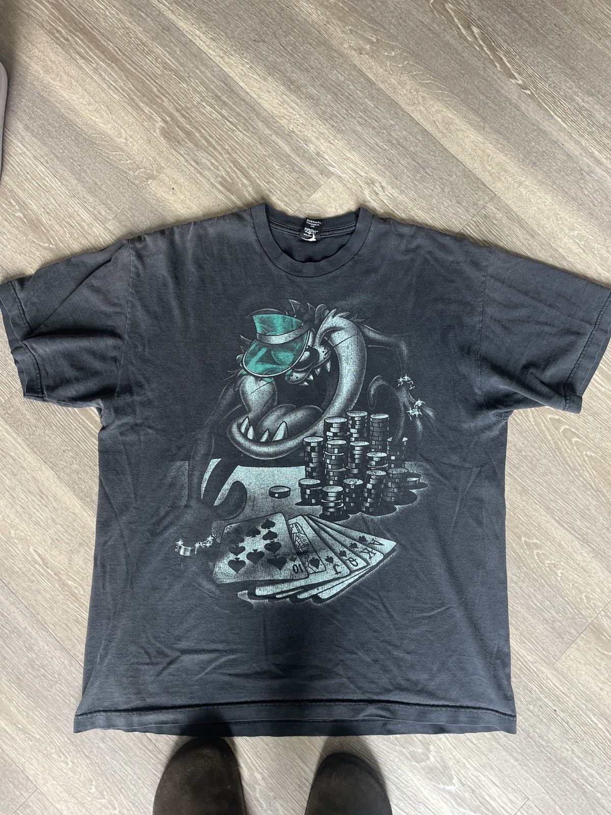 Hype × Vintage × Warner Bros Looney Tunes Taz Gamble Tee | Grailed