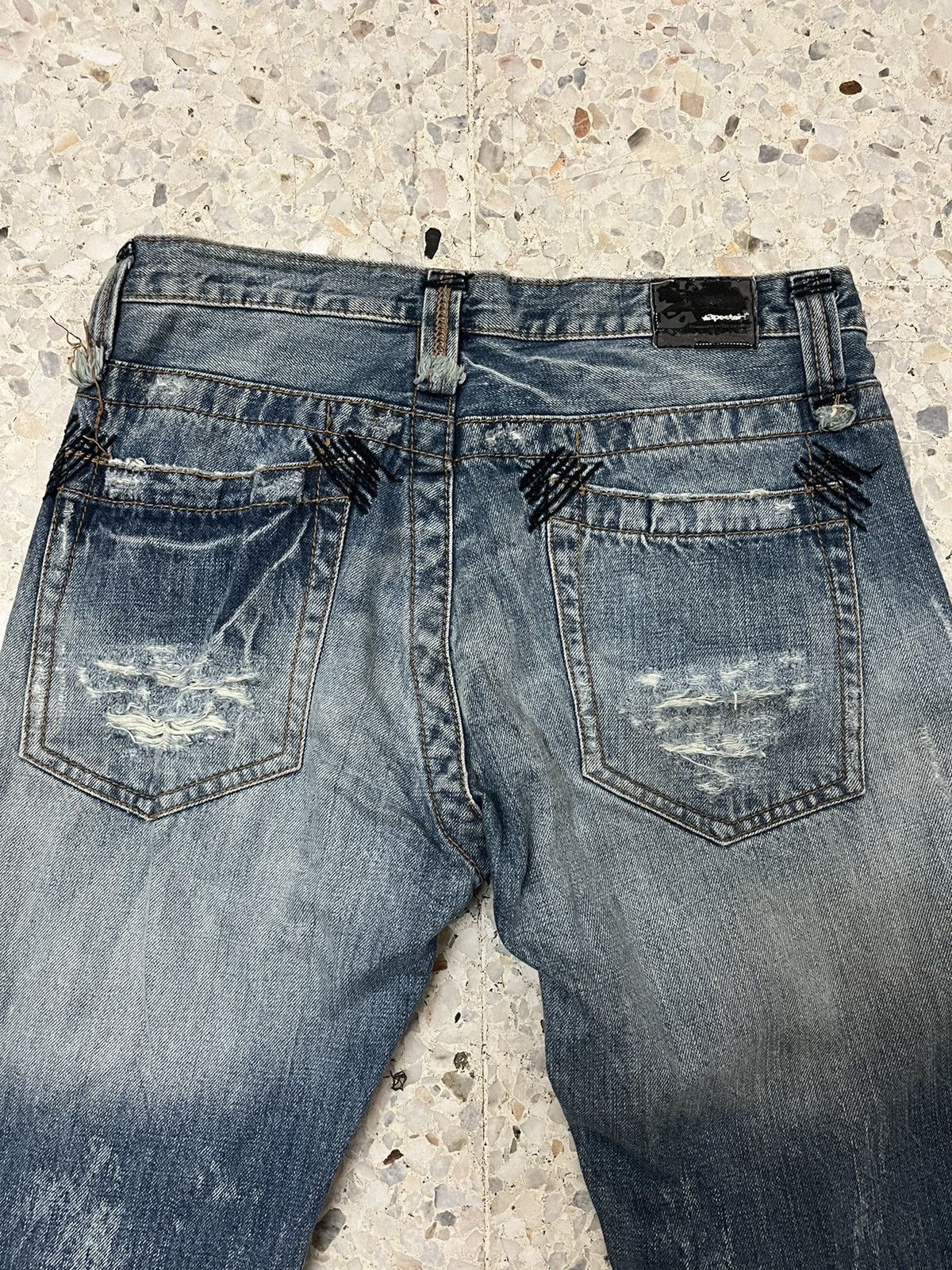 Japanese Brand Japanese brand skull distress denim Size US 33 - 5 Thumbnail