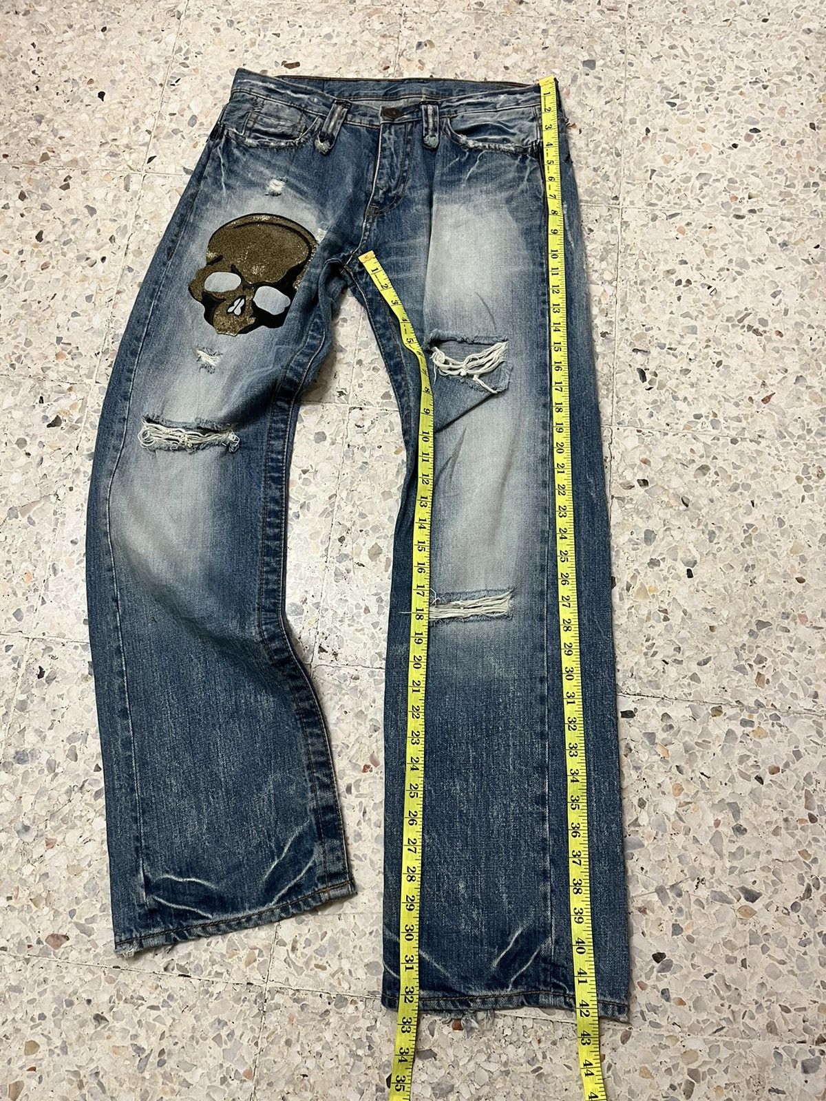 Japanese Brand Japanese brand skull distress denim Size US 33 - 11 Thumbnail