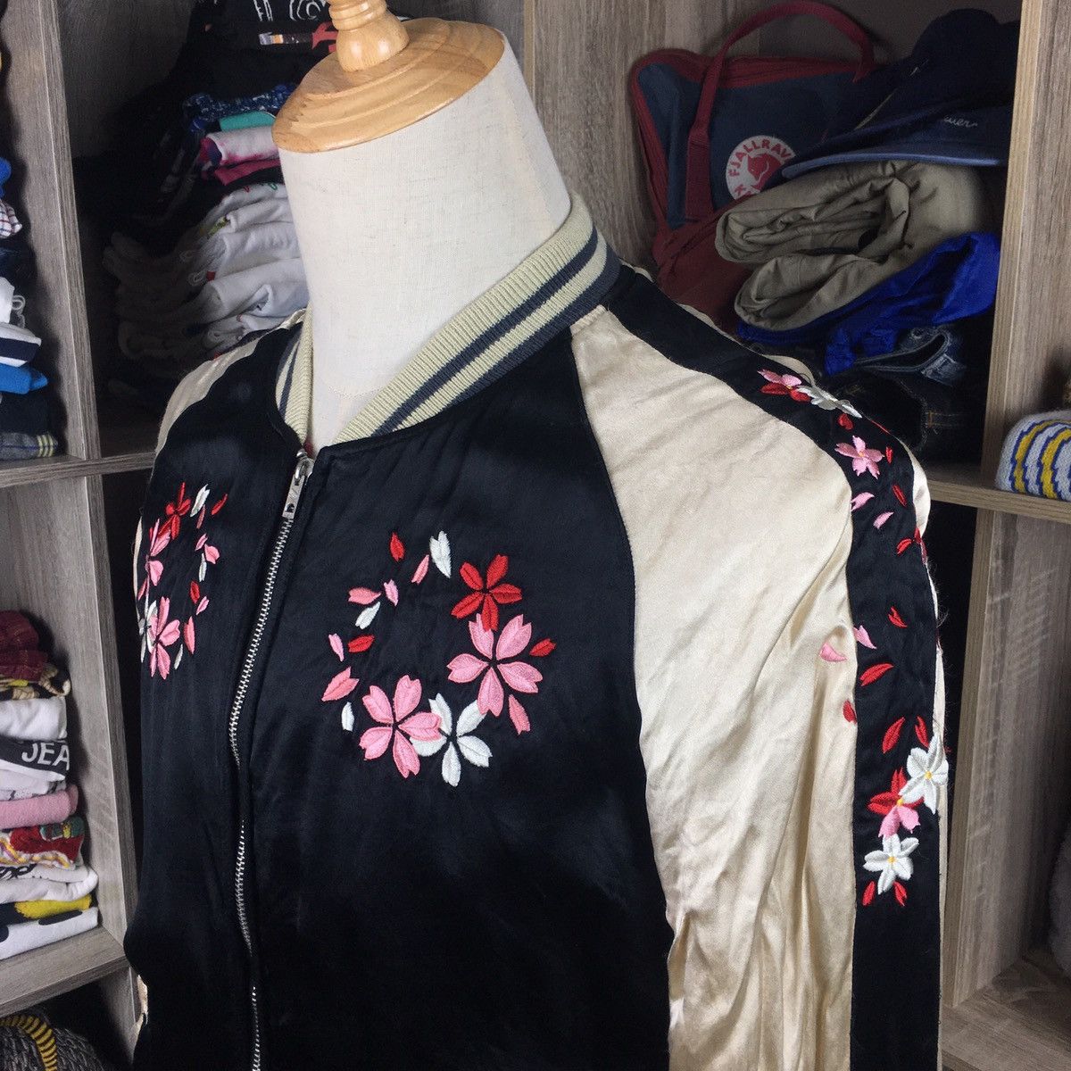 IOLANI 💥Iolani Sukajan Black Cherry Blossom Reversible Souvenir Size US M / EU 48-50 / 2 - 4 Thumbnail