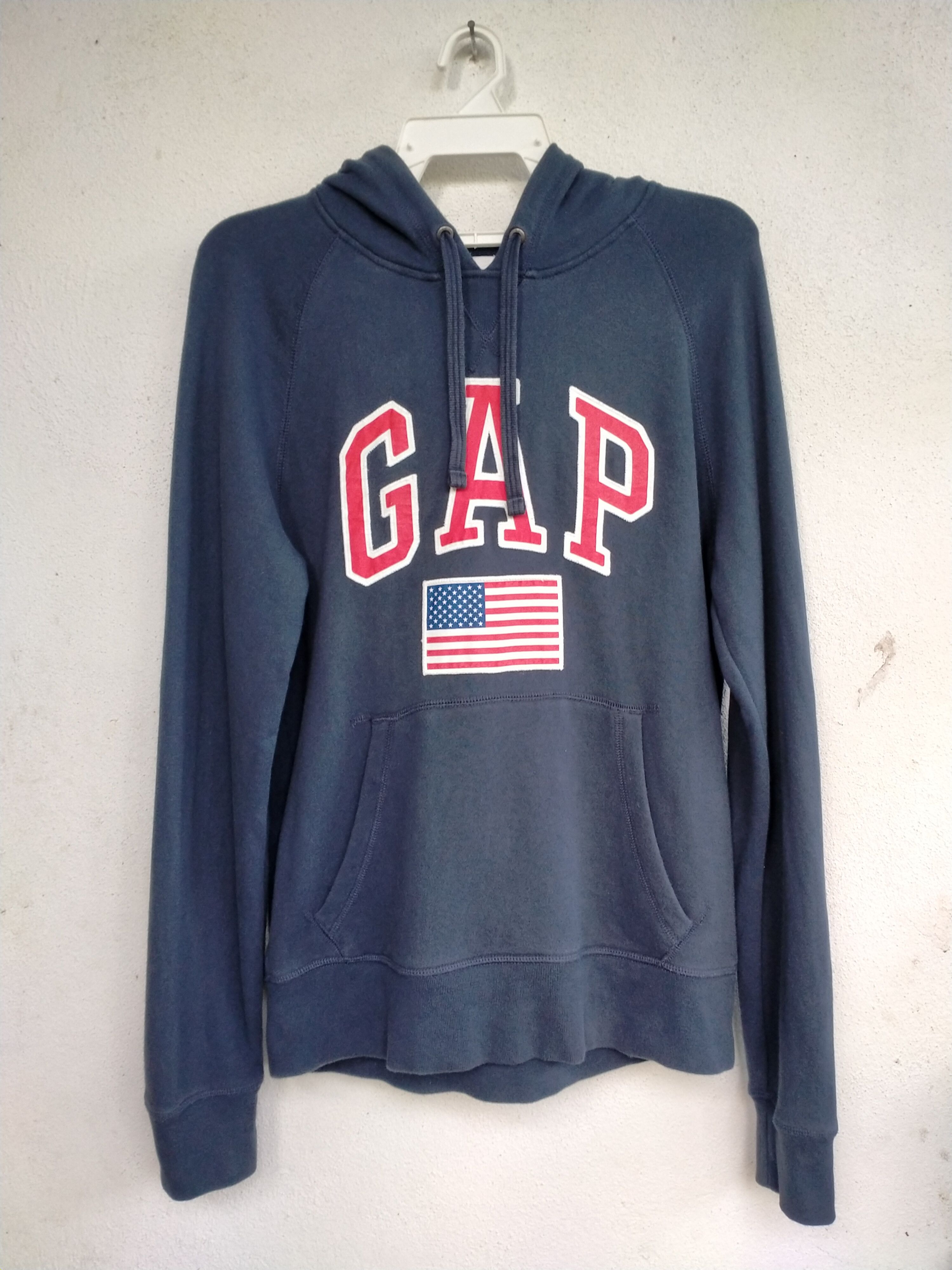 image of Vintage Y2K Gap Americans Flag in Faded Blue, Men's (Size Small)