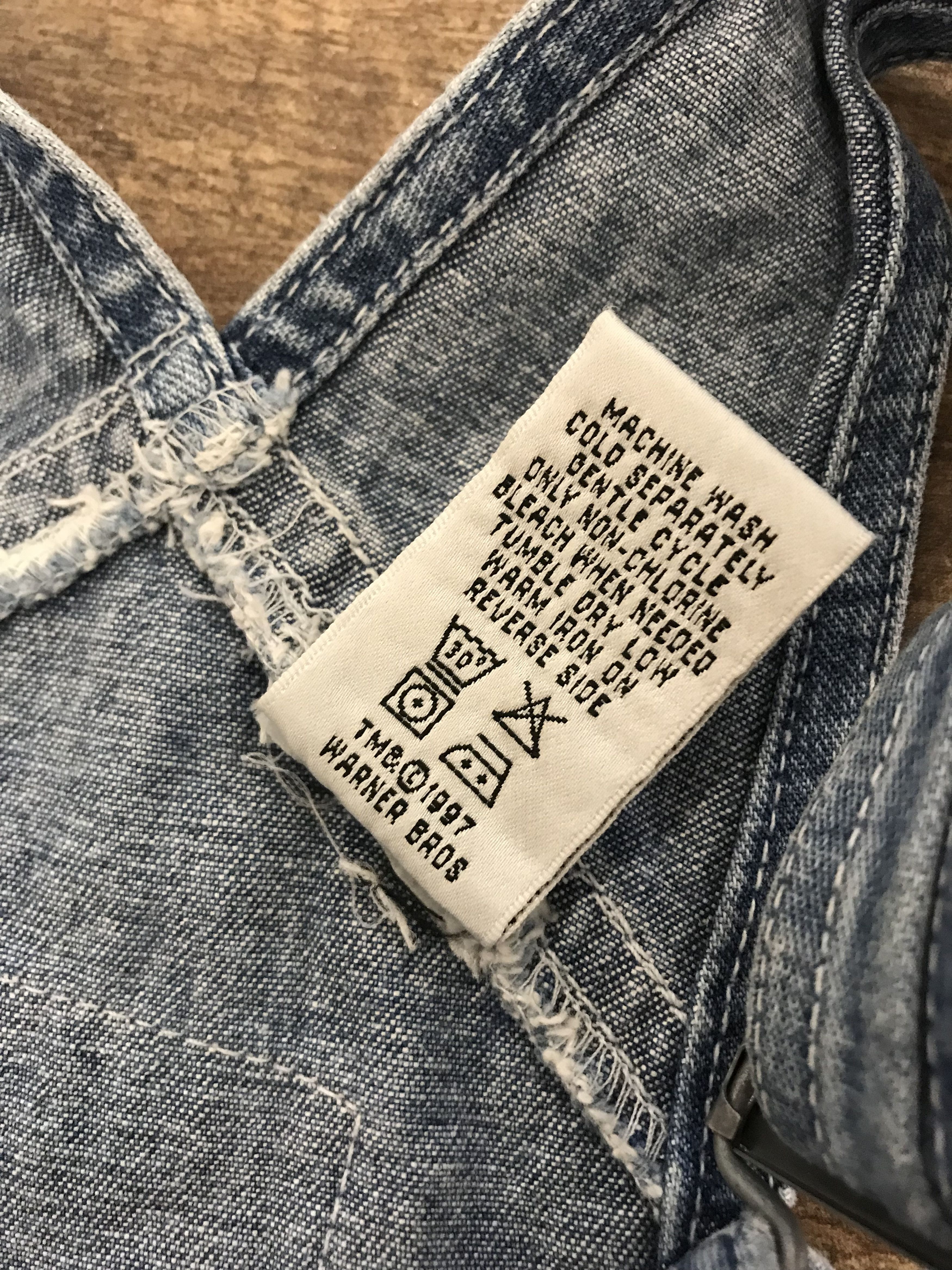 Vintage 90s WB Looney Tunes overall denim