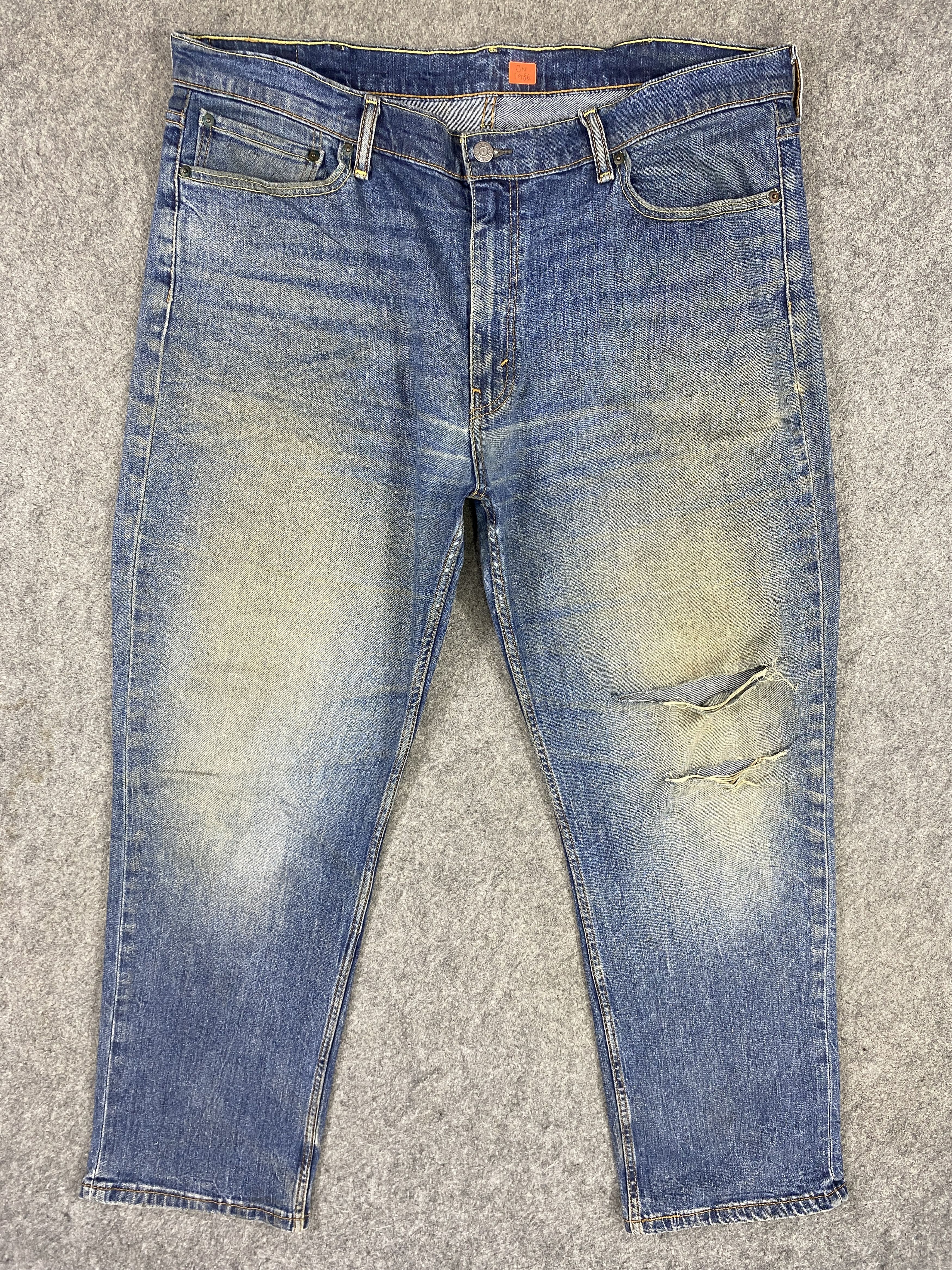 Image of Distressed Denim x Levis Distressed Blue Vintage Levi's 514 41X30.5 Denim -Jn1986 in Blue Distresse