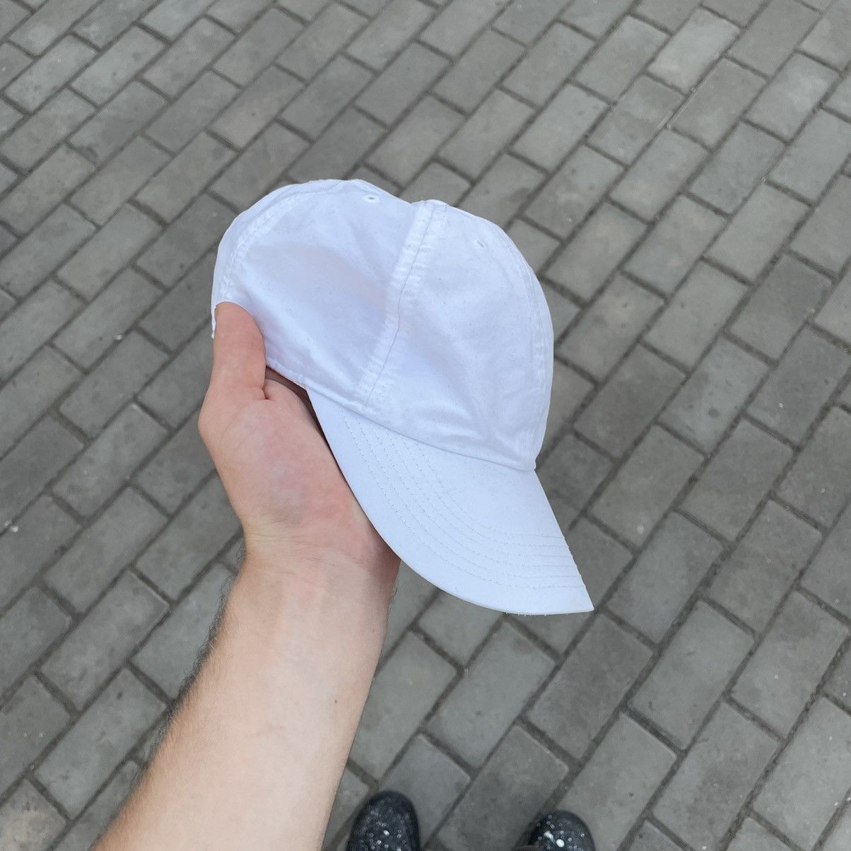 Vintage Vintage Y2K White Baseball Cap Hat Streetwear Deadstock OS Size ONE SIZE - 1 Thumbnail
