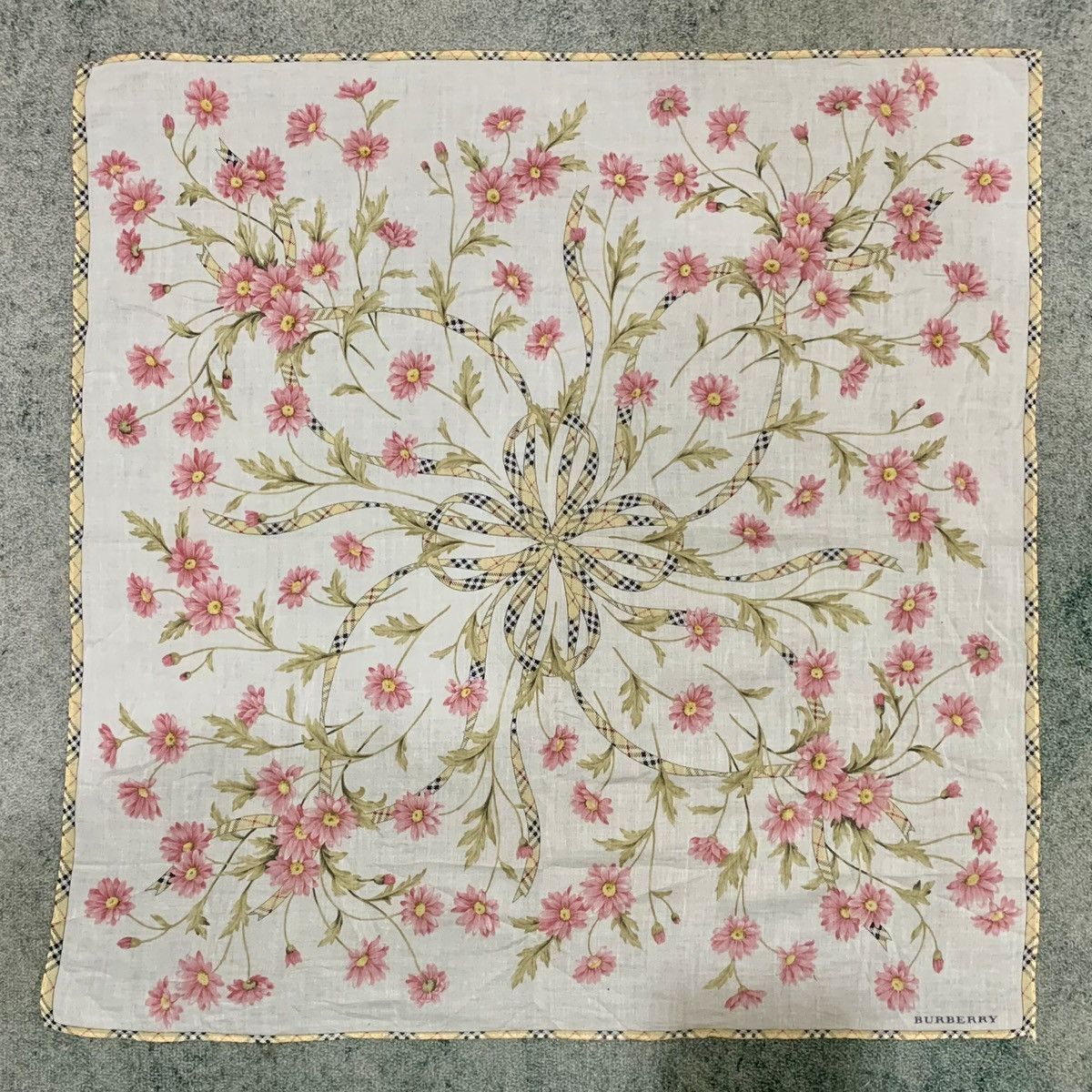 Burberry Burberry Bandana Headband Handkerchief Neckerchief Turban Size ONE SIZE - 7 Thumbnail
