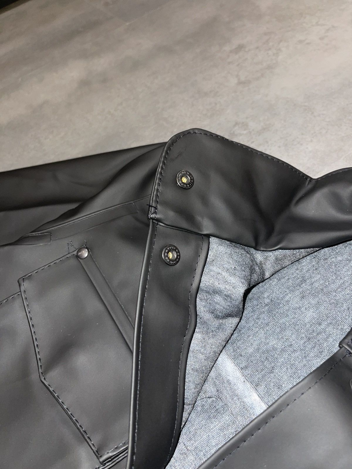 Stutterheim DS! Stutterheim Bergshamra Multipocket Raincoat Size US M / EU 48-50 / 2 - 11 Thumbnail