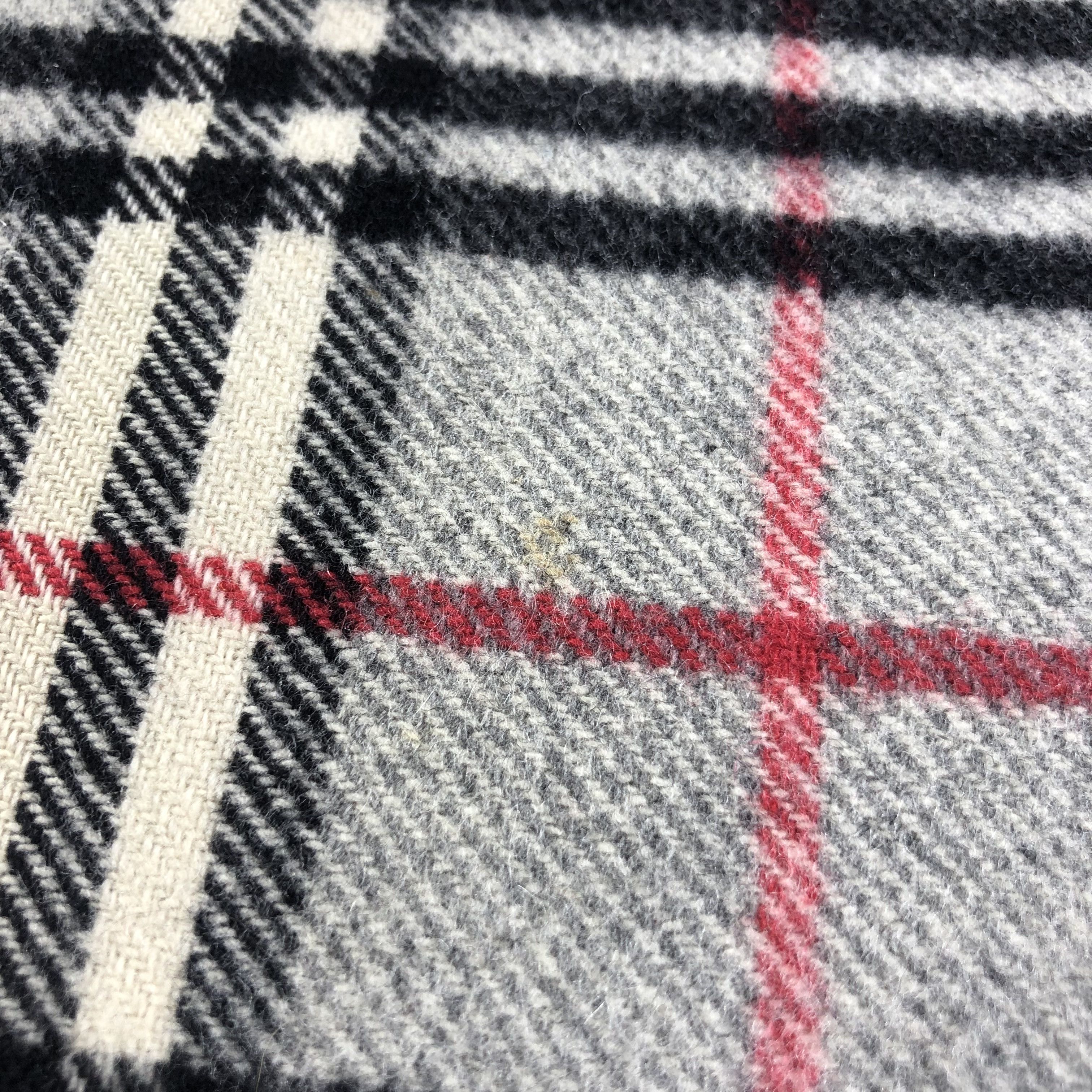 Burberry Burberrys Nova Check Grey Cashmere Scarf Muffler V1104 Size ONE SIZE - 5 Thumbnail