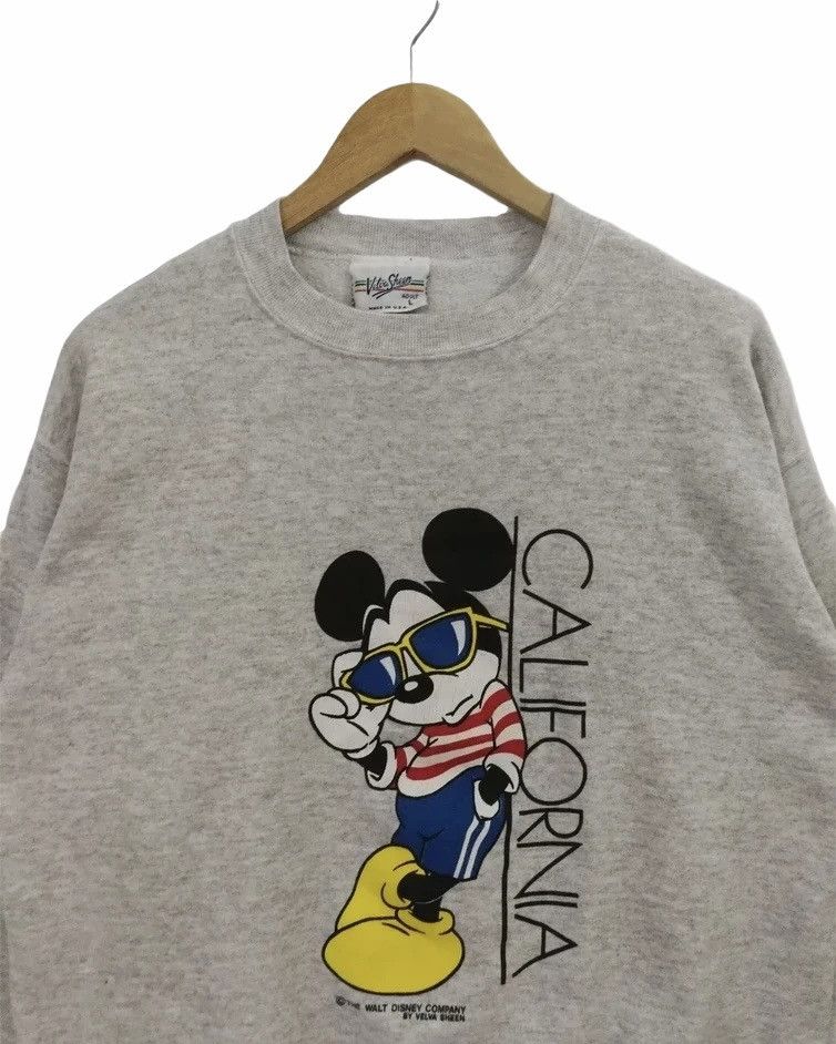 Mickey Mouse vintage mickey mouse crewneck vintage disney Size US L / EU 52-54 / 3 - 3 Thumbnail