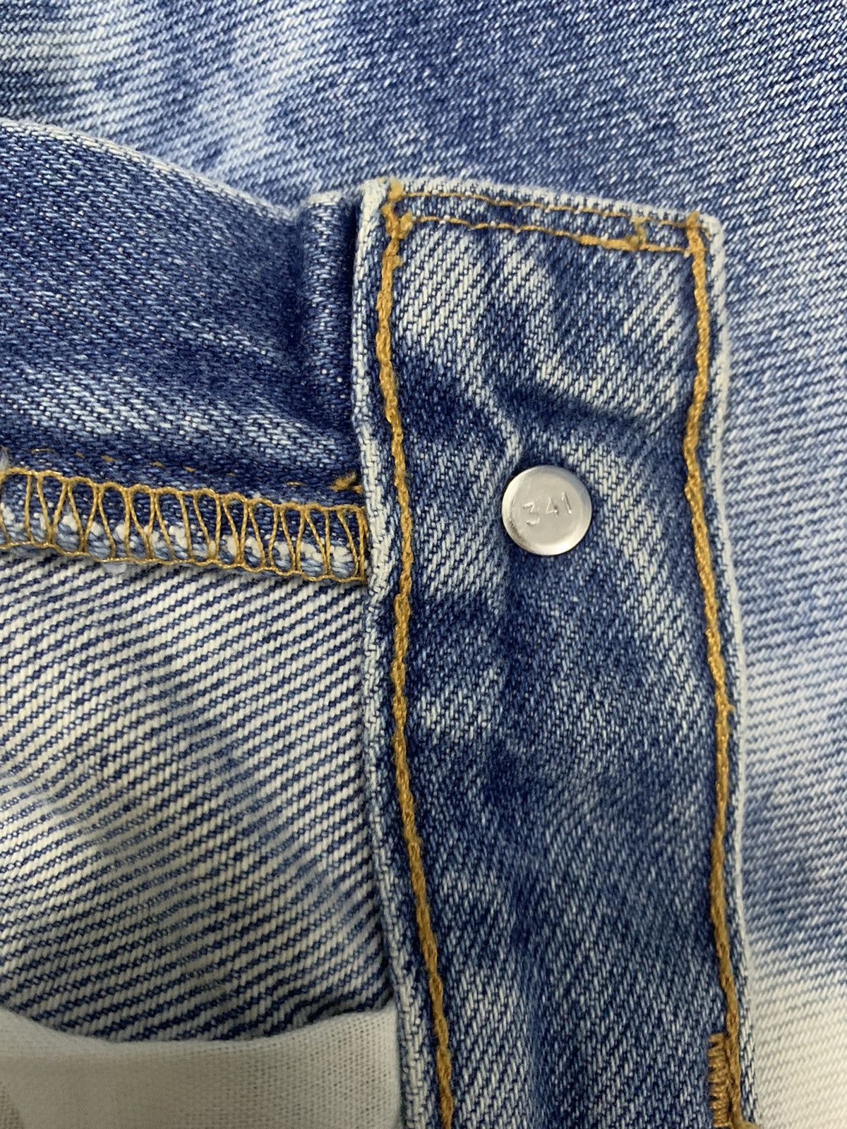 Levi's Sick Vintage Levis 505 Bleached Regular Fit Distressed Jeans Size US 32 / EU 48 - 6 Thumbnail