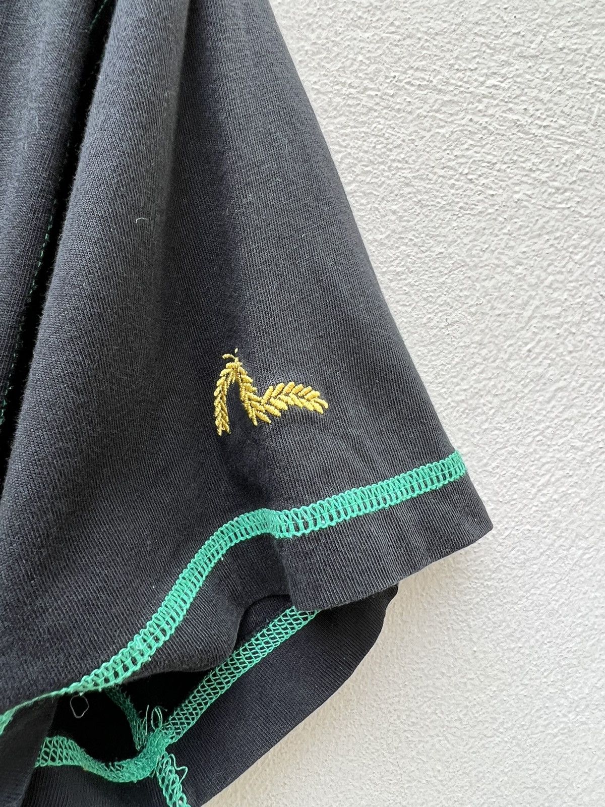 Evisu RARE!! Vintage Evisu Multi Pocket Black t shirt Size US L / EU 52-54 / 3 - 8 Thumbnail