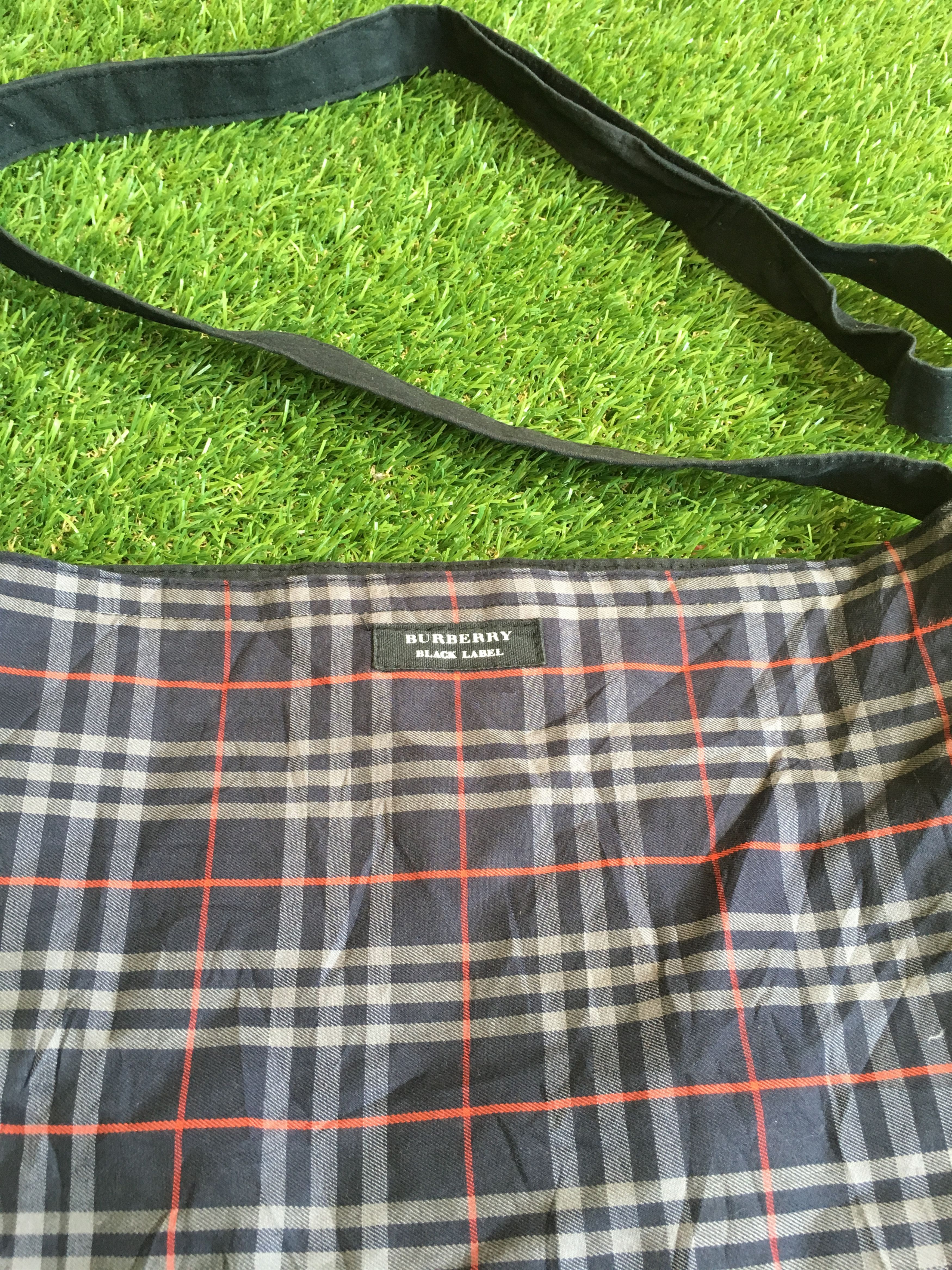Burberry Vintage Burberry Canvas Tote Bag Size ONE SIZE - 2 Thumbnail