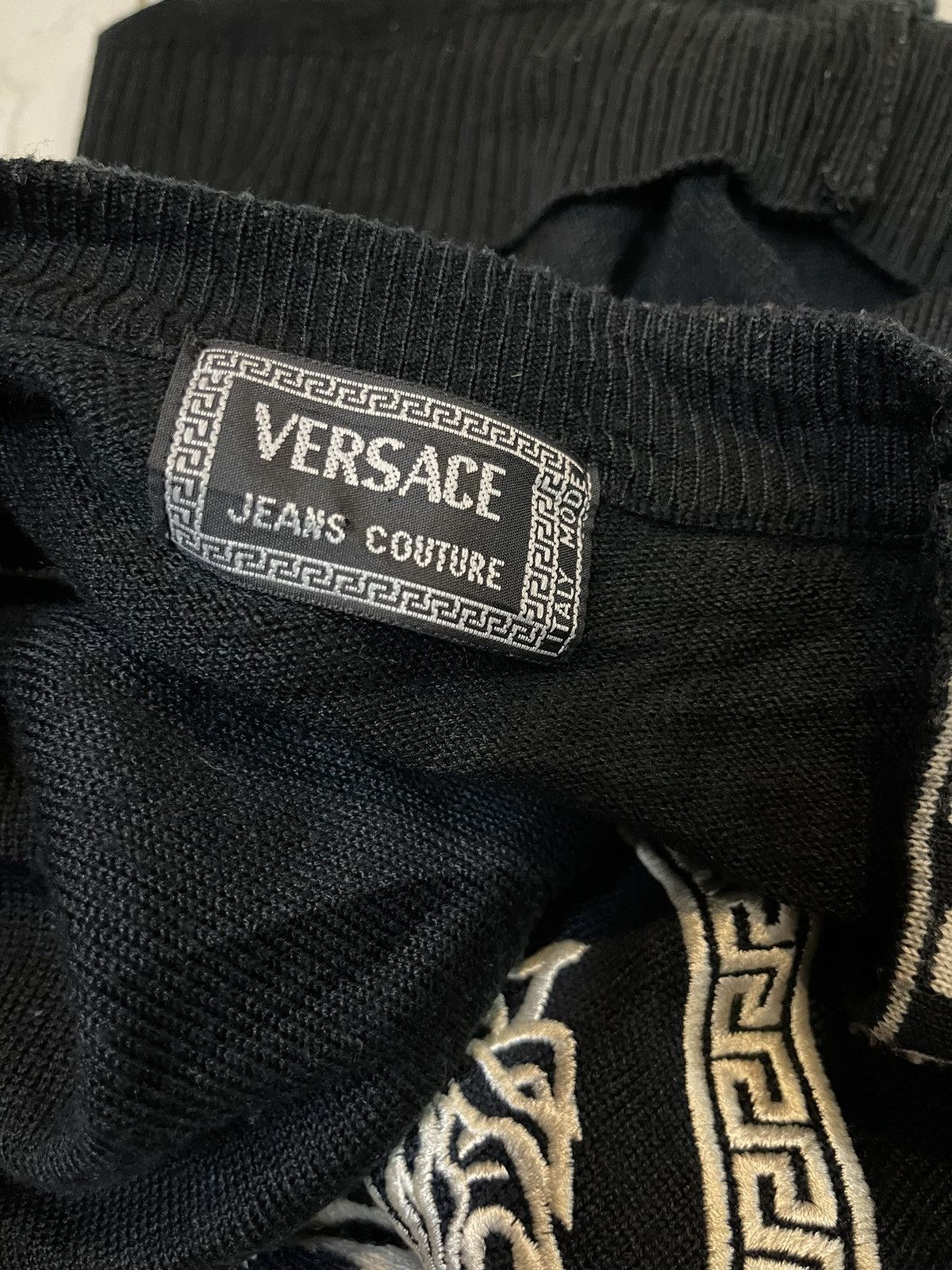 Versace × Versace Jeans Couture × Vintage Vintage Versace Jeans Couture Embroidery Logo Knitwear Size US M / EU 48-50 / 2 - 7 Thumbnail