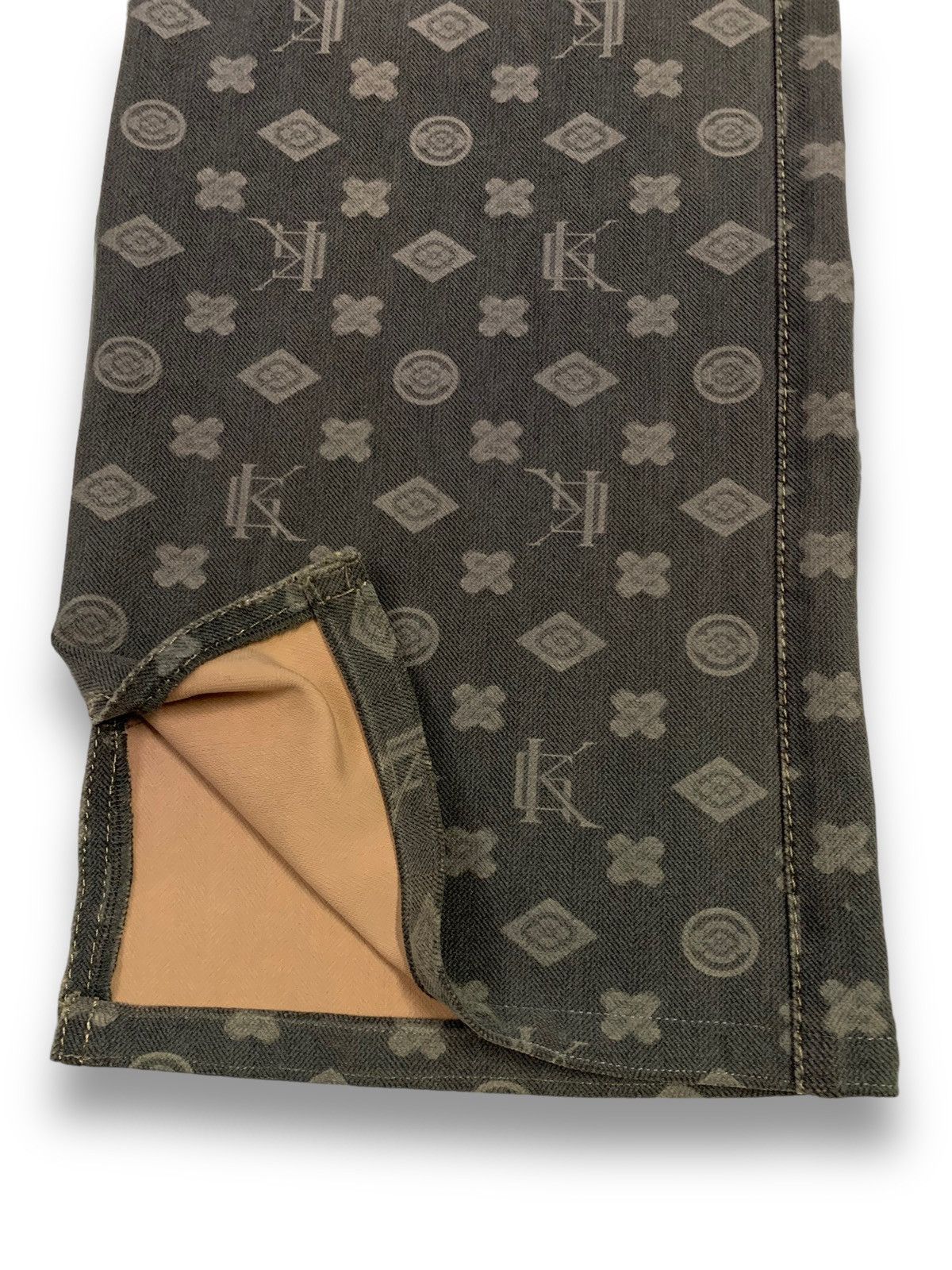 Other Japanese Brand Stretch Monogram Pants Louis Vuitton-inspired Size US 32 / EU 48 - 12 Thumbnail