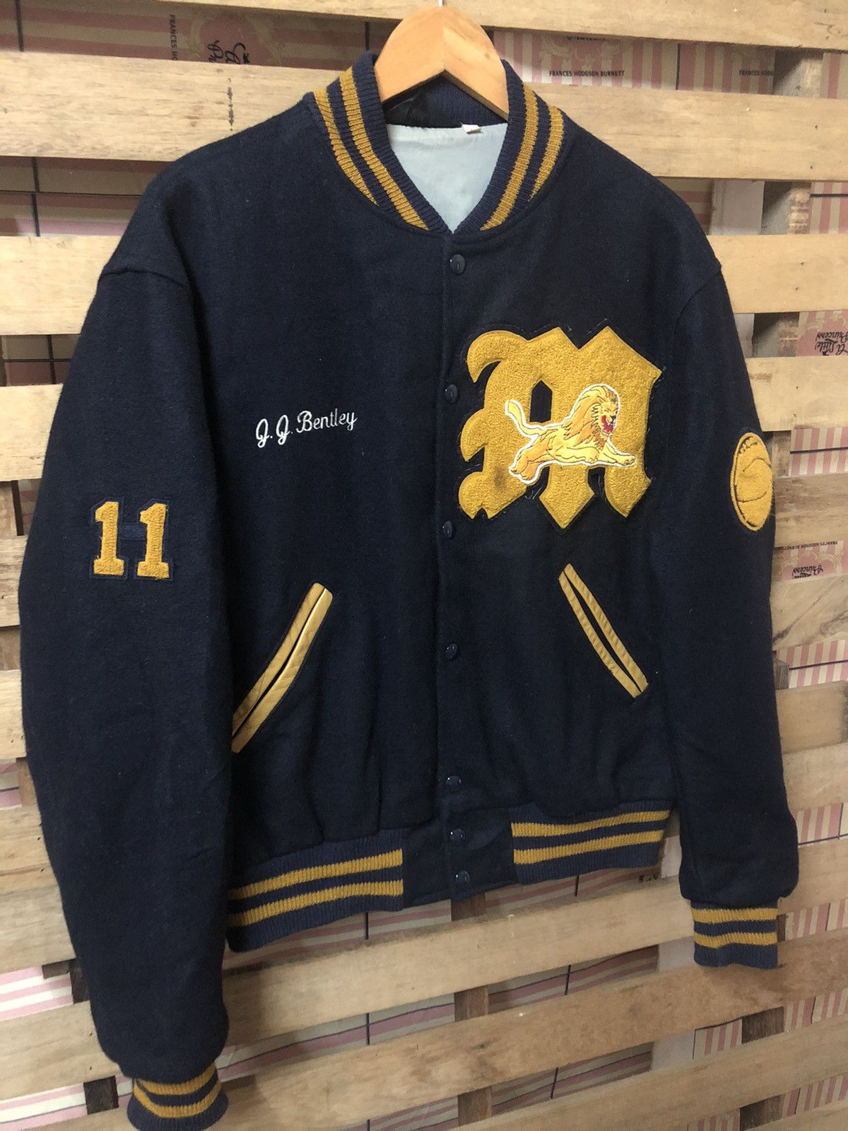 Sports Specialties 🇺🇸Vintage Bentley Monarchs Wool Varsity Jacket Made Usa Size US L / EU 52-54 / 3 - 4 Thumbnail