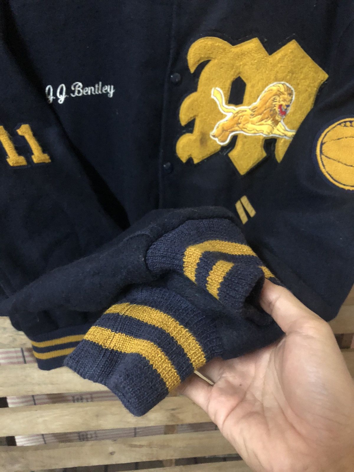 Sports Specialties 🇺🇸Vintage Bentley Monarchs Wool Varsity Jacket Made Usa Size US L / EU 52-54 / 3 - 10 Thumbnail