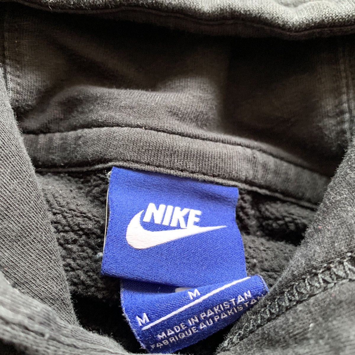 Nike Vintage 2000s Nike Embroidered Swoosh Pullover Hoodie Rare Size US M / EU 48-50 / 2 - 4 Thumbnail