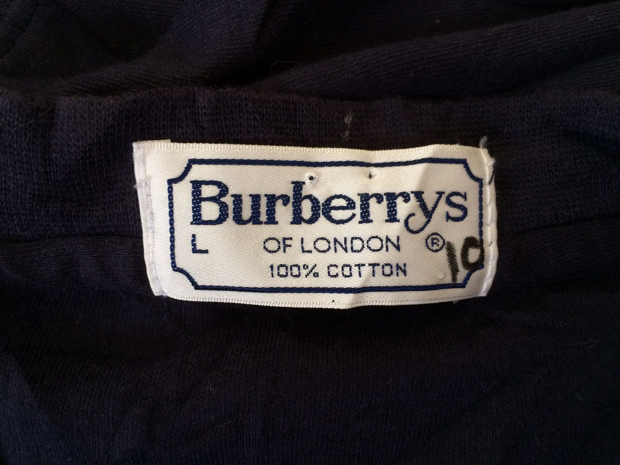 Burberry × Vintage 🔥Vtg Burberrys Nova Check Embroidered Teddy Bears T-Shirt Size US L / EU 52-54 / 3 - 10 Thumbnail