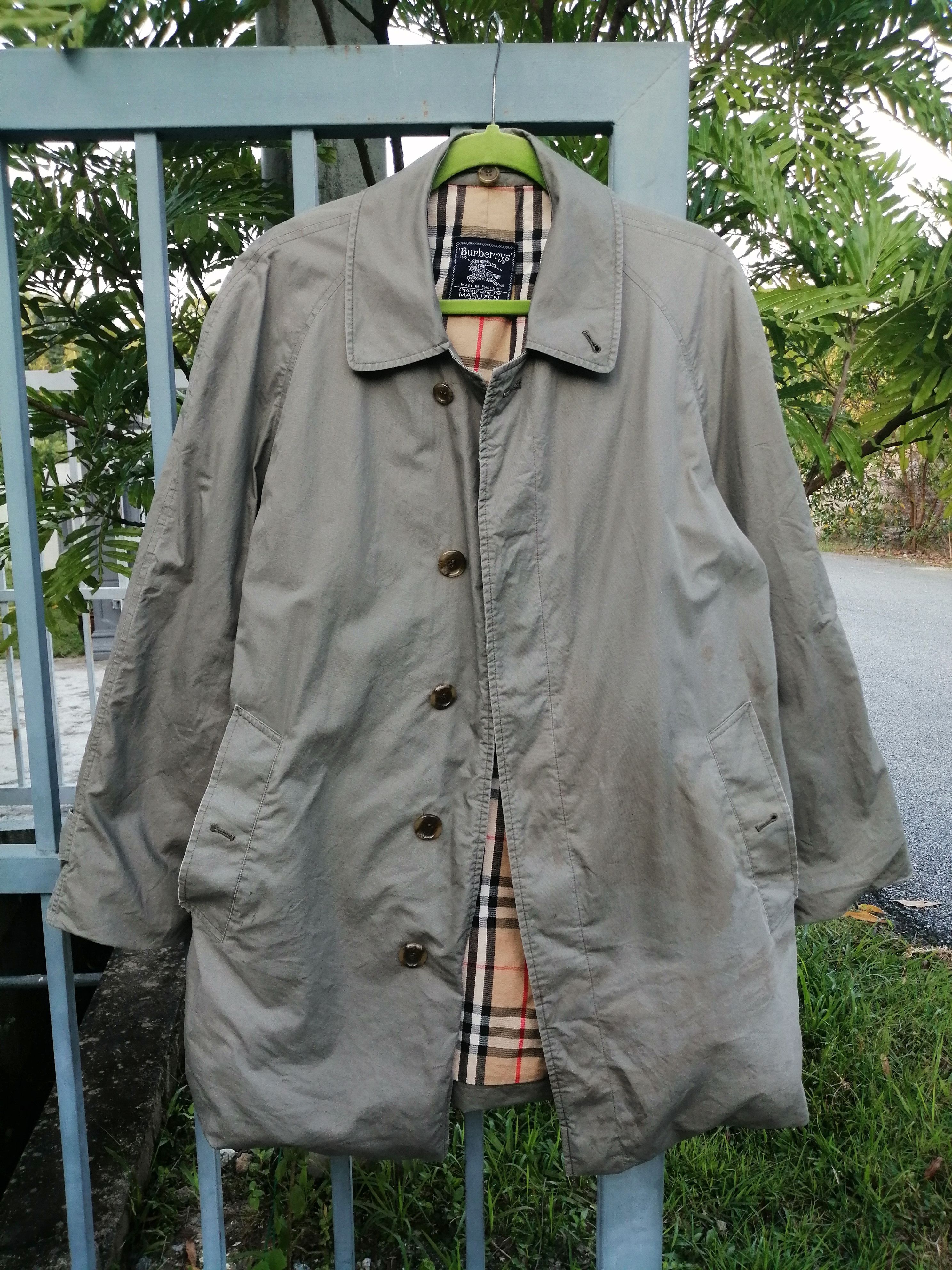 image of Archival Clothing x Burberry Vintage Burberry's Nova Checks Light Jacket in Brown (Size Large)