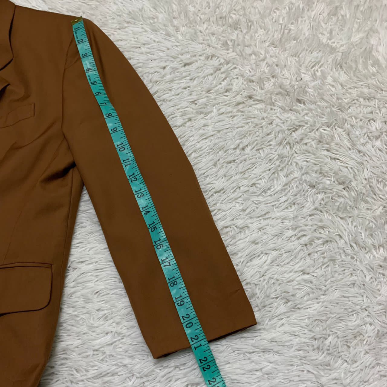 Burberry Burberrys new wool jacket Size M / US 6-8 / IT 42-44 - 4 Thumbnail