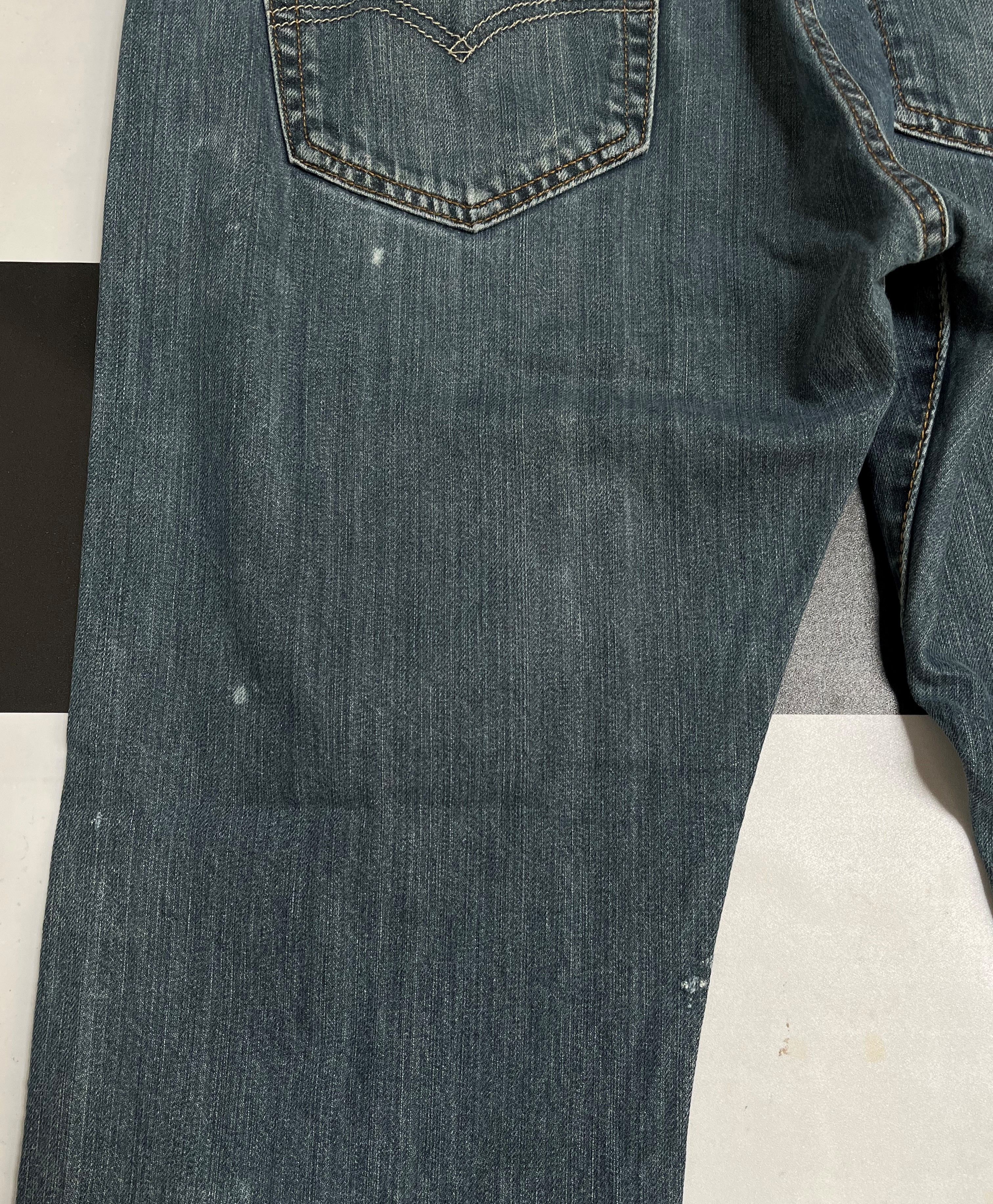 Vintage Levi's 501 Denim Jeans L124