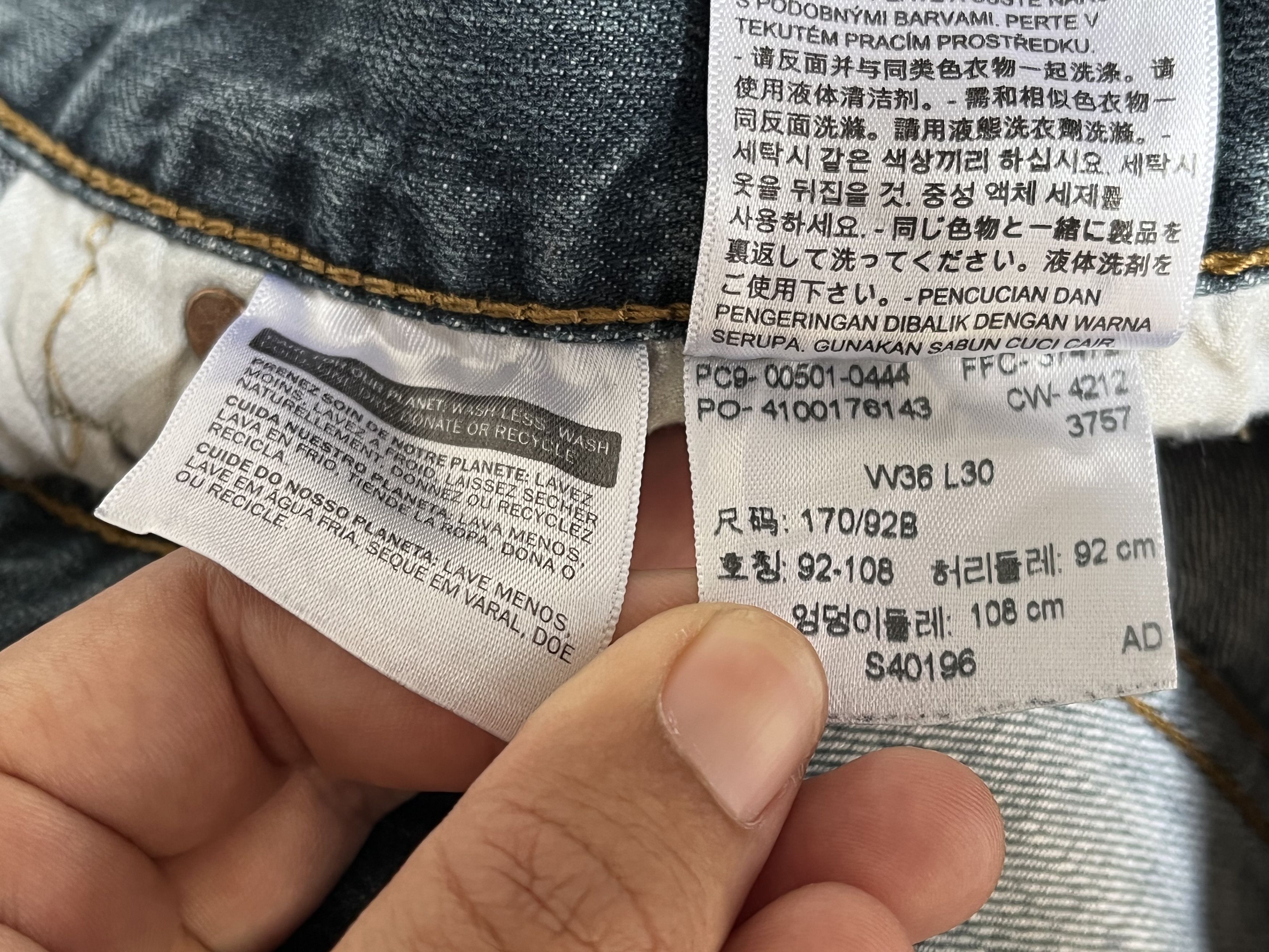 Vintage Levi's 501 Denim Jeans L124