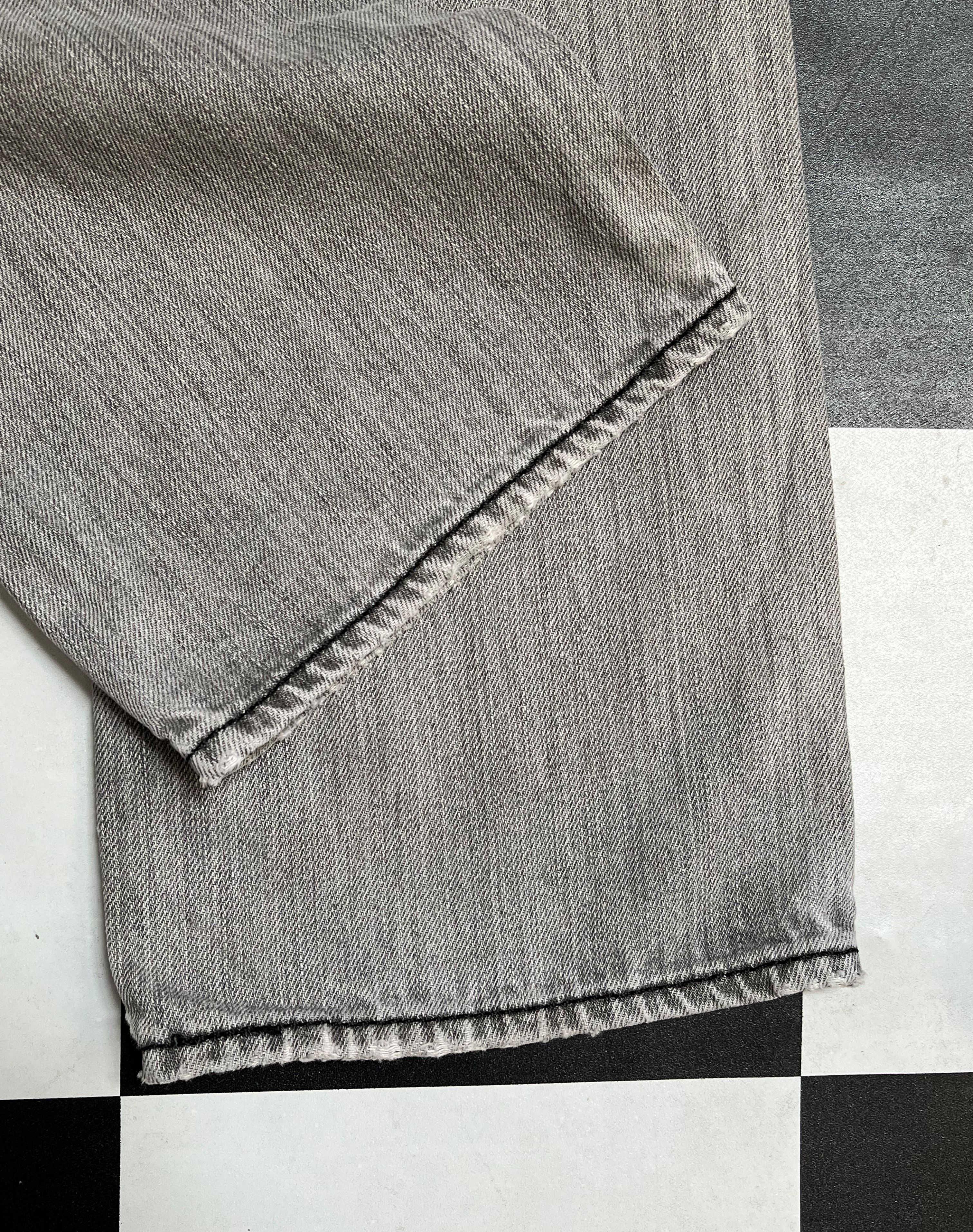 Levi's × Vintage Vintage Levi's 501 Denim Jeans L104 Size US 33 - 8 Thumbnail