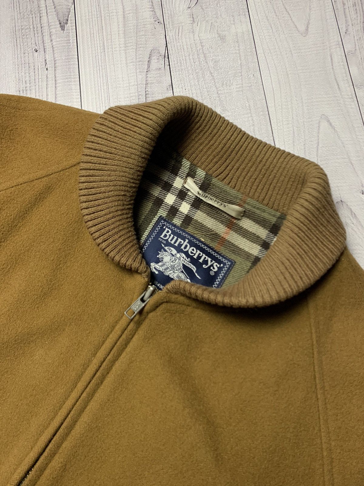 Vintage Burberry’s jacket Plaid Size M rare