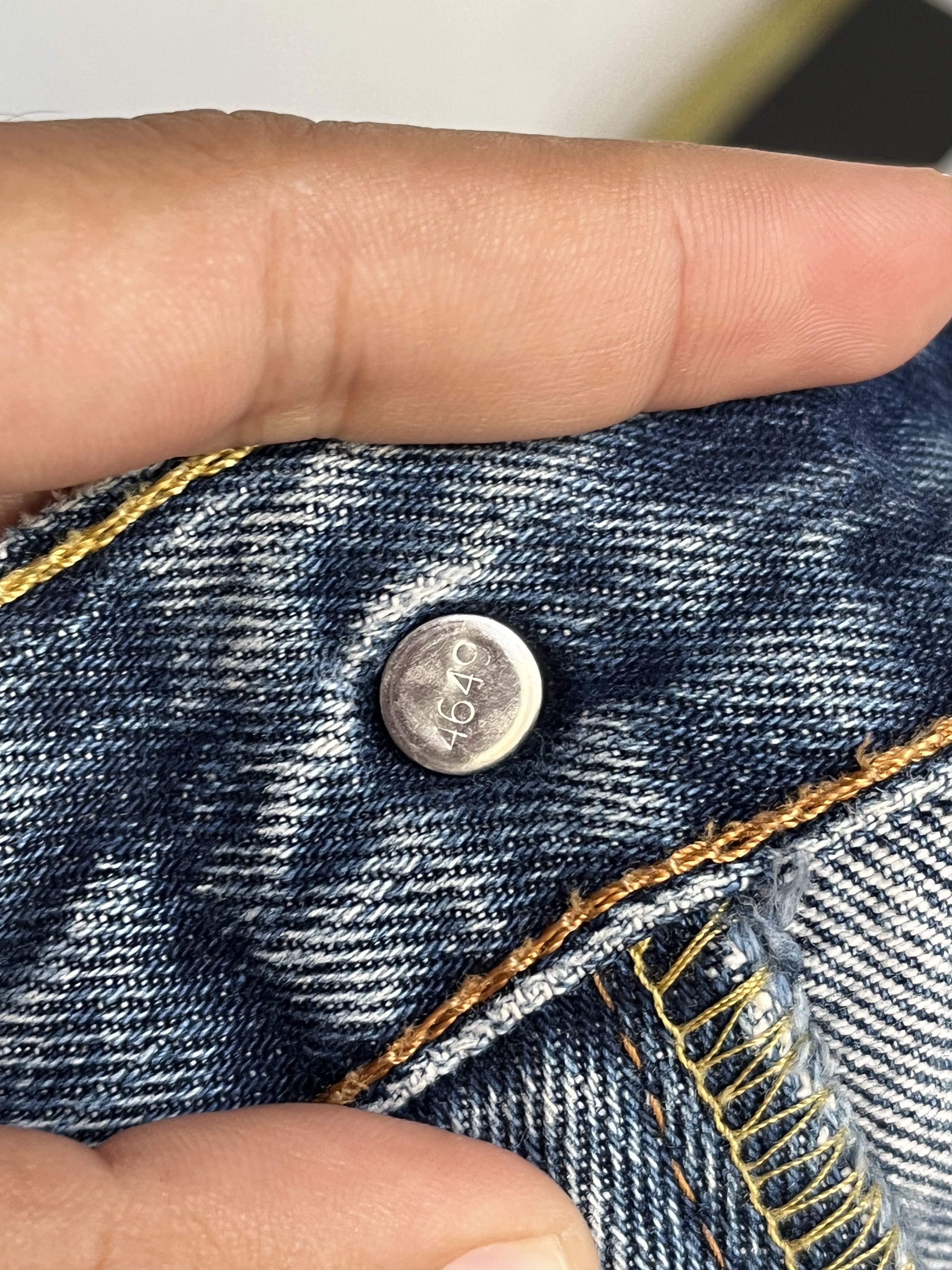 Levi's Vintage Levis 505 Distressed Jeans L273 Size US 37 - 5 Thumbnail
