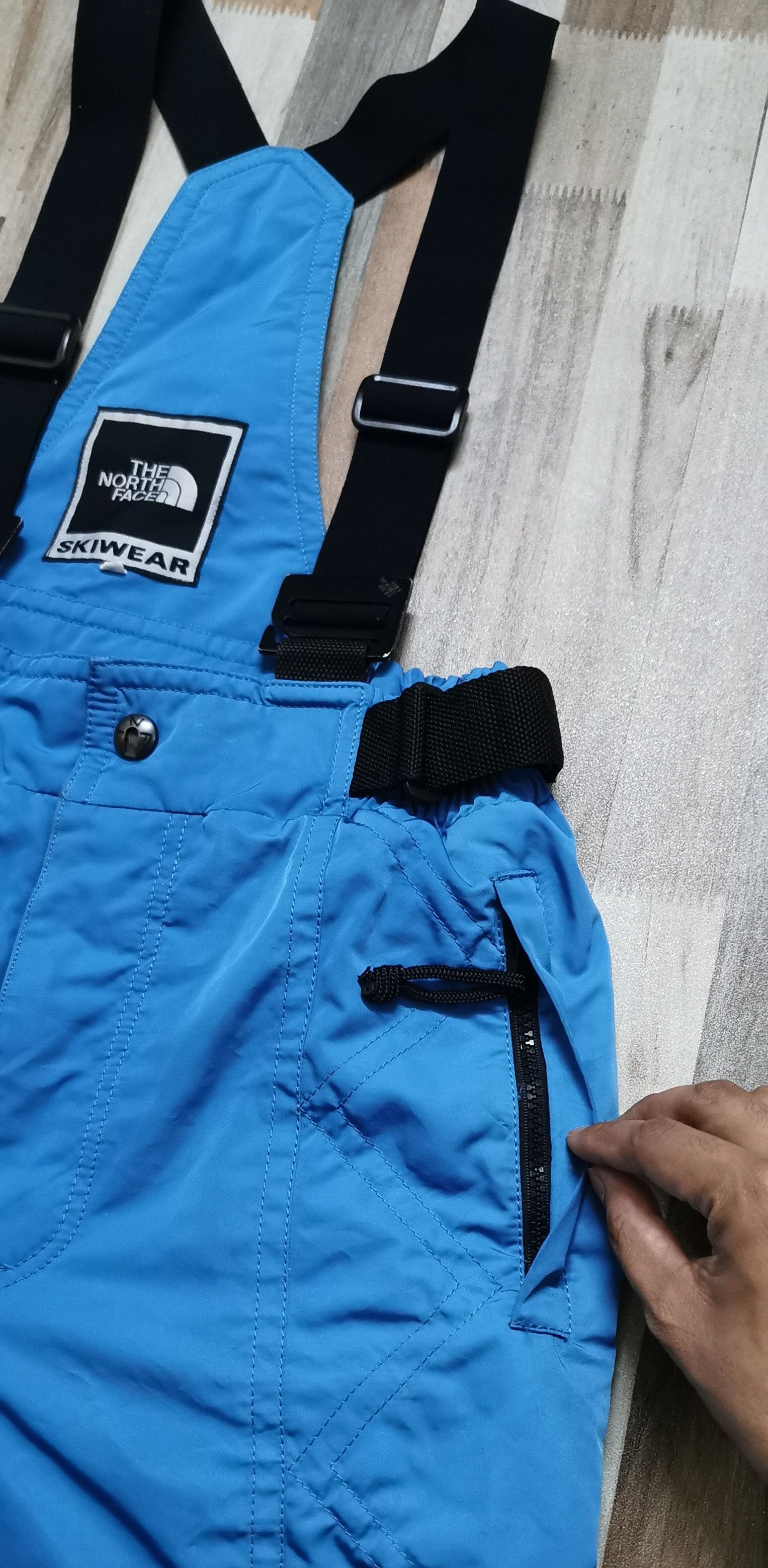 The North Face The North Face Jumpsuits Ski Pants Size US 32 / EU 48 - 12 Thumbnail