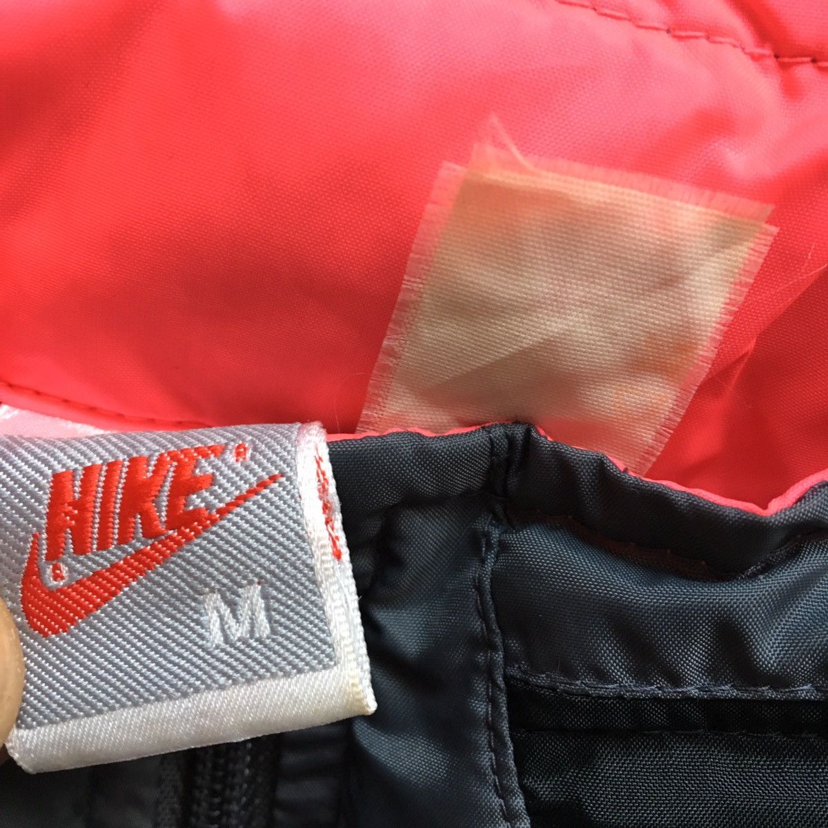 Nike × Vintage Vintage 1990s Nike Spell Out Nylon Windbreaker Jacket Pink Size US S / EU 44-46 / 1 - 4 Thumbnail